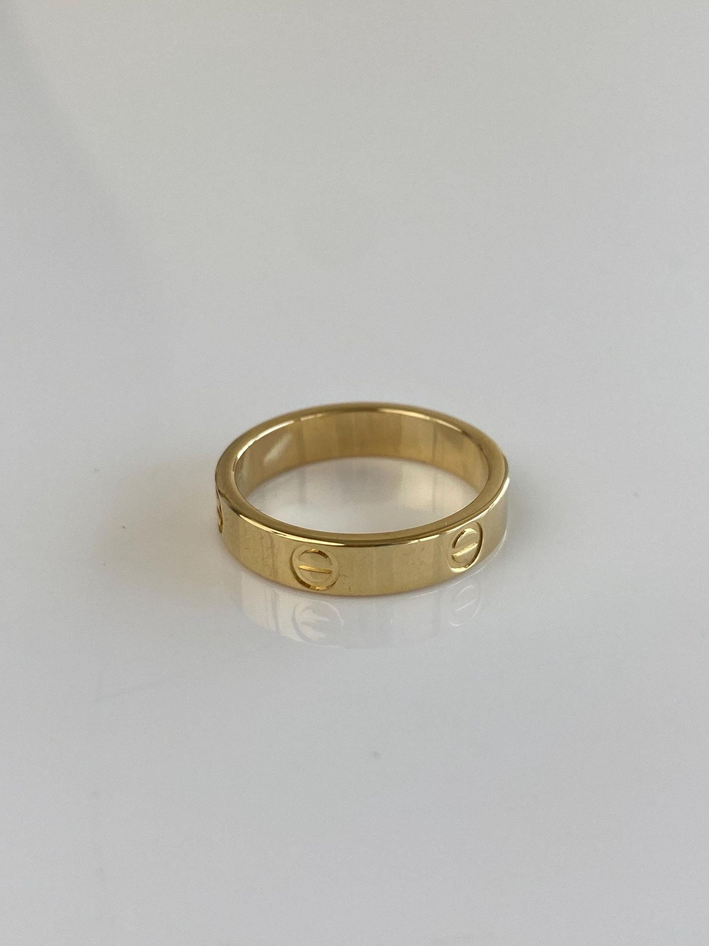 Vintage Solid 18k Yellow Gold Love Ring Band - Size 5.75