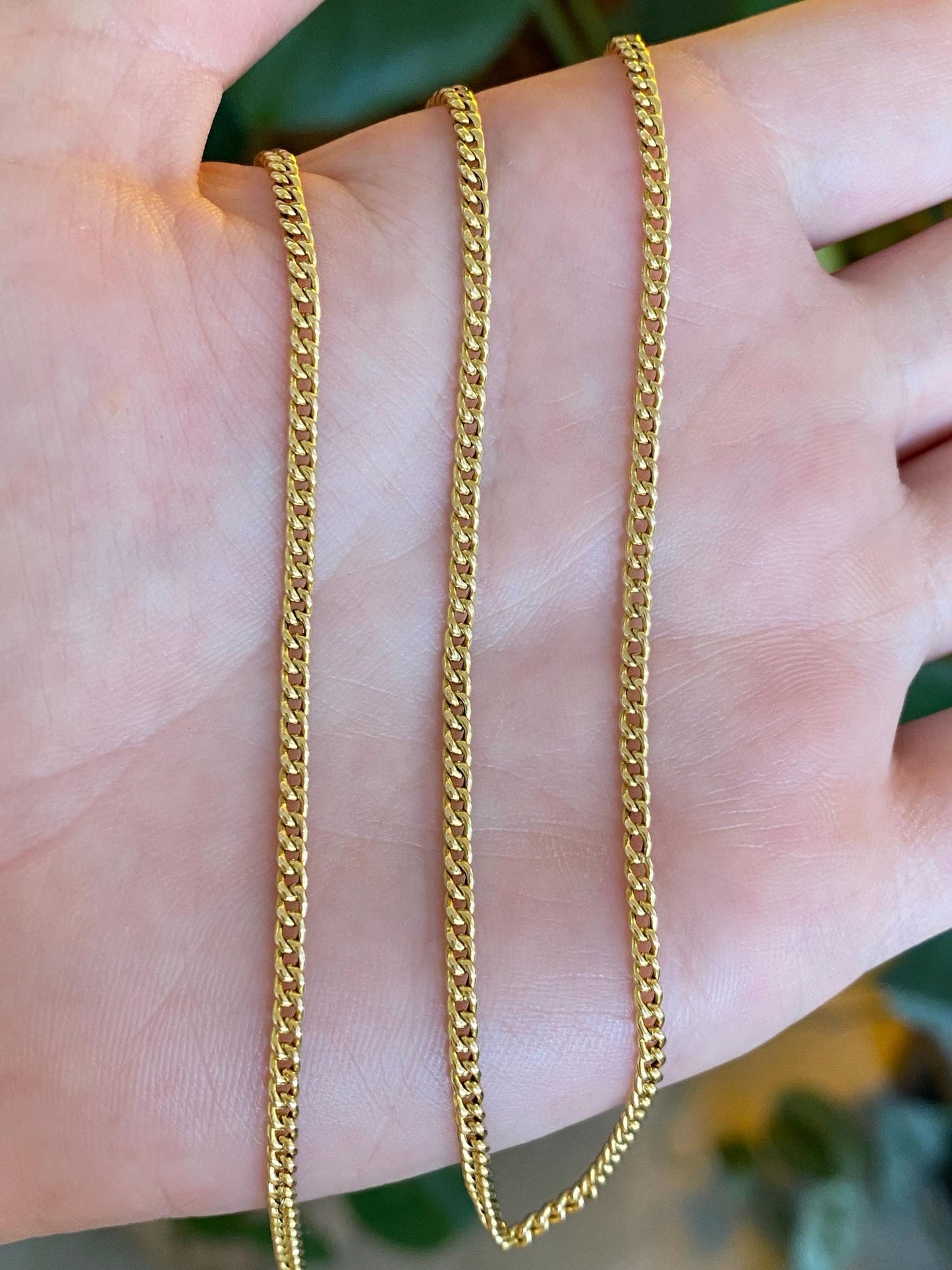 Vintage Solid 18k Yellow Gold Curb Chain Necklace - 21 inches