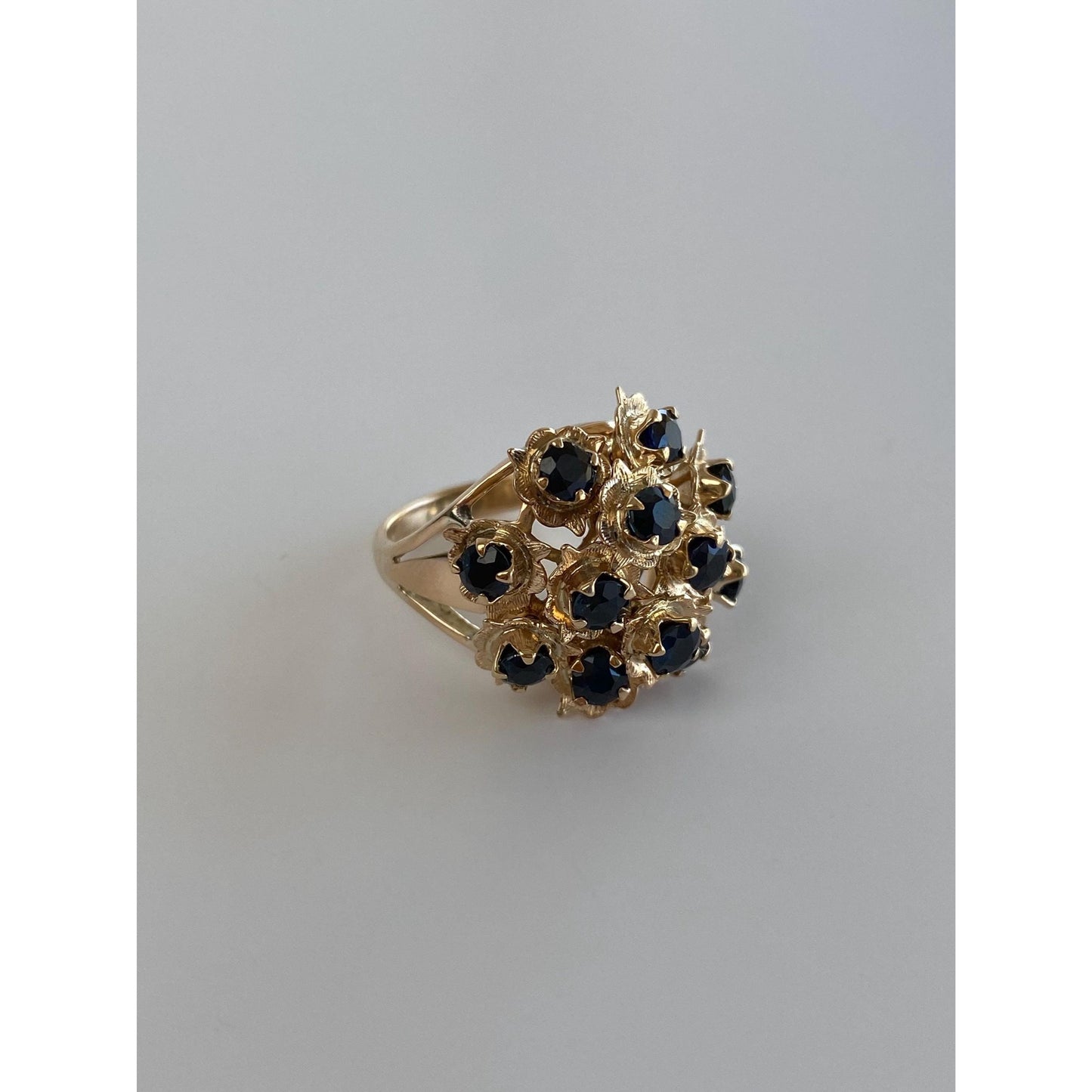 Solid 14k Yellow Gold Blue Sapphire Moving Cocktail Ring - Size 4.5