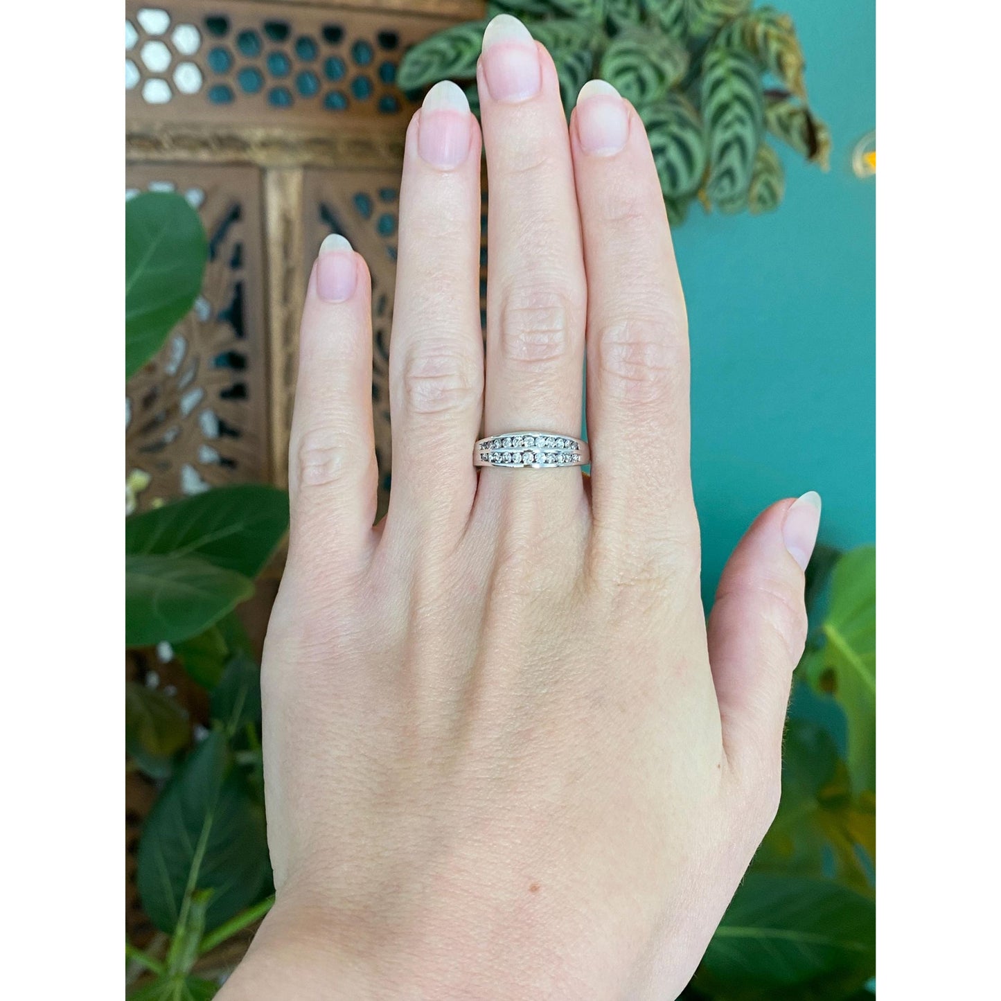 Vintage Solid 14k White Gold Diamond Ring Band - Size 6.75