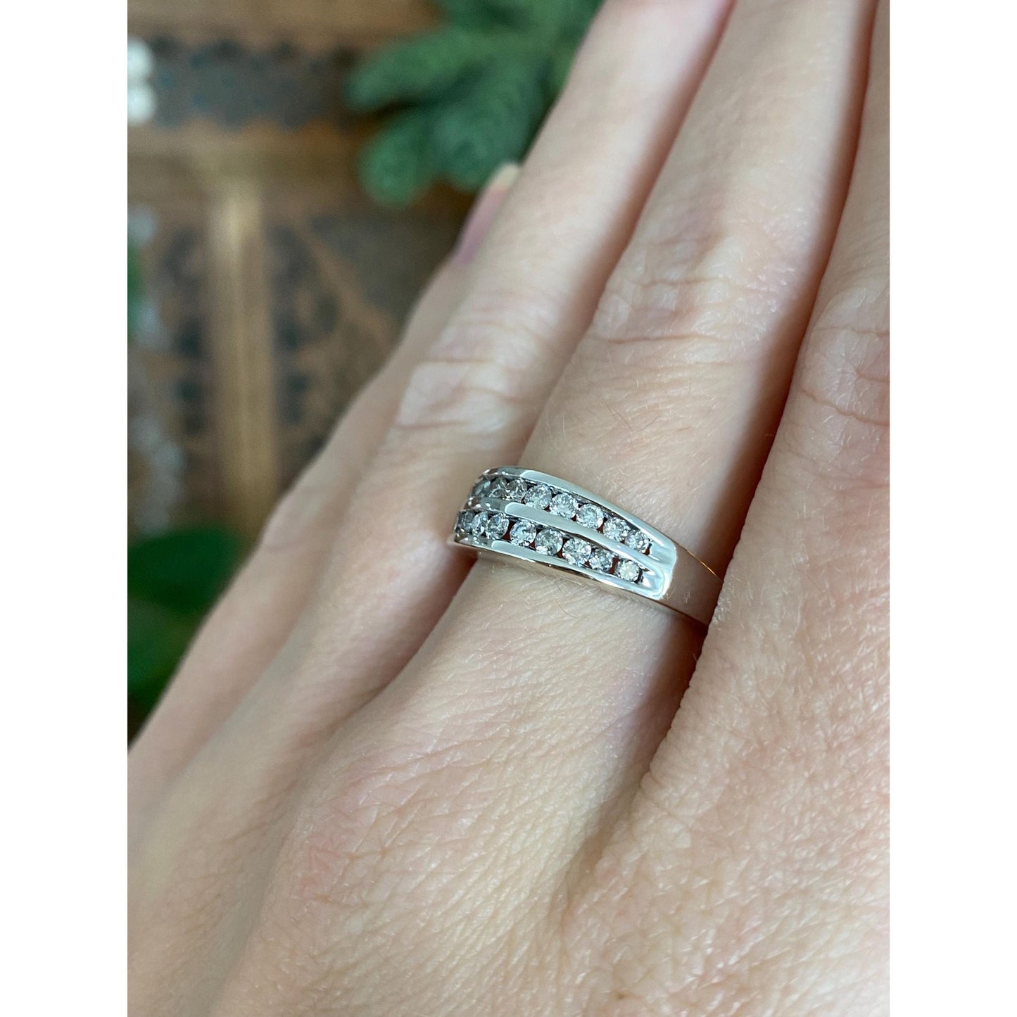 Vintage Solid 14k White Gold Diamond Ring Band - Size 6.75