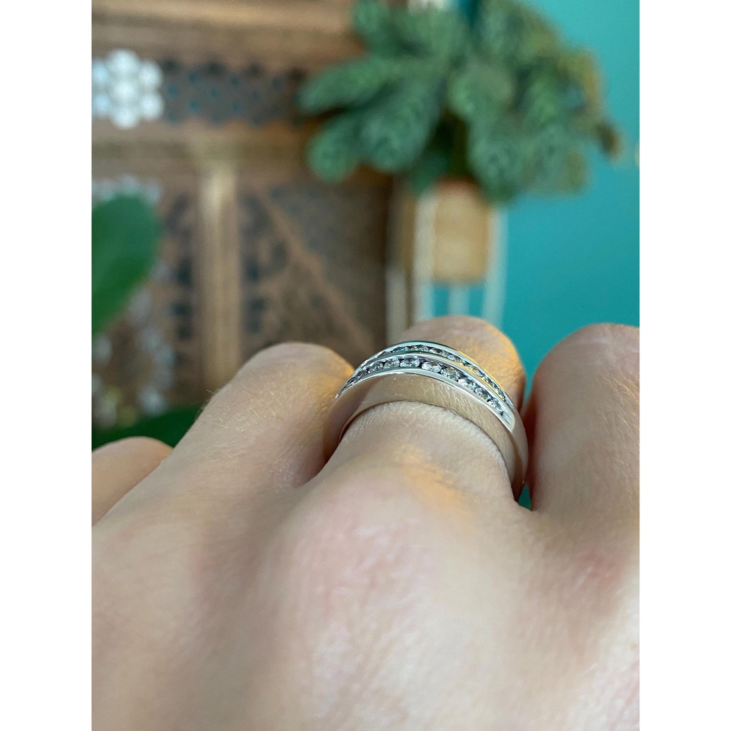 Vintage Solid 14k White Gold Diamond Ring Band - Size 6.75