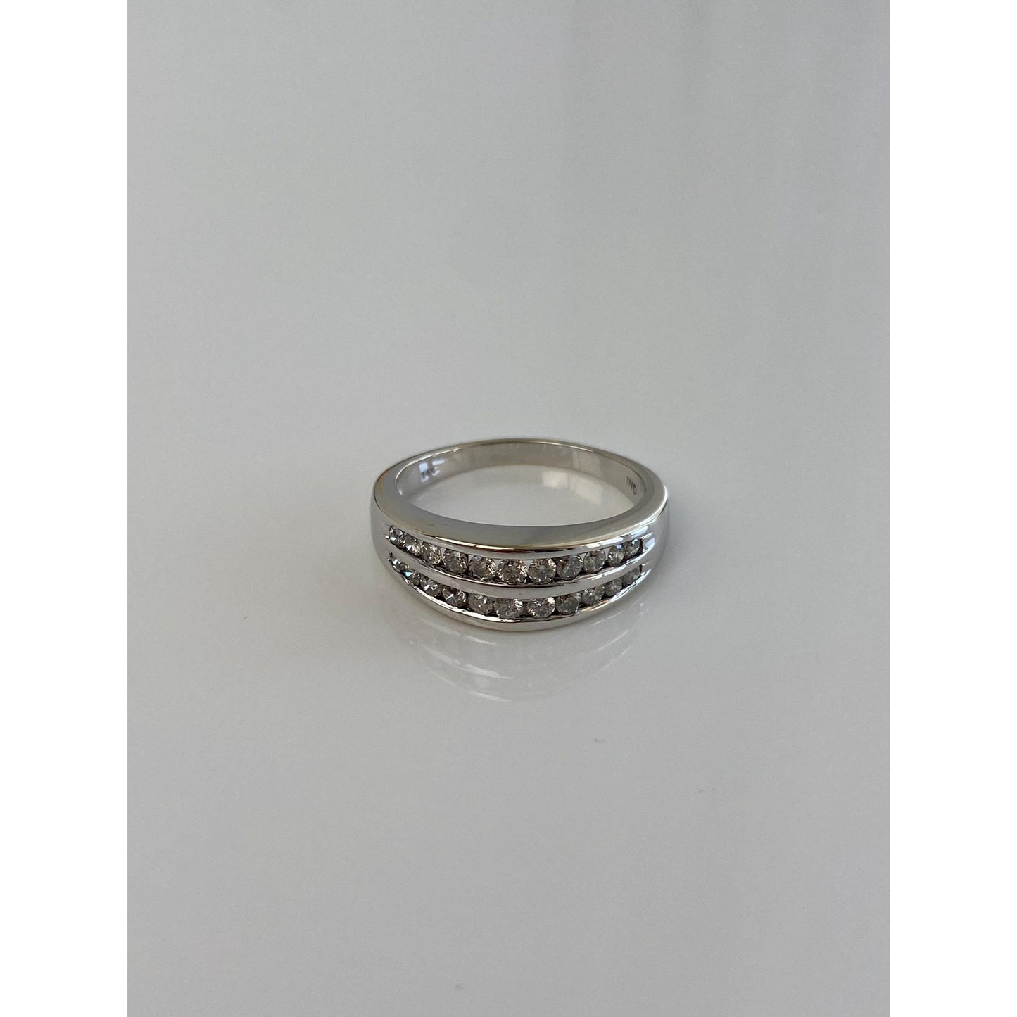 Vintage Solid 14k White Gold Diamond Ring Band - Size 6.75