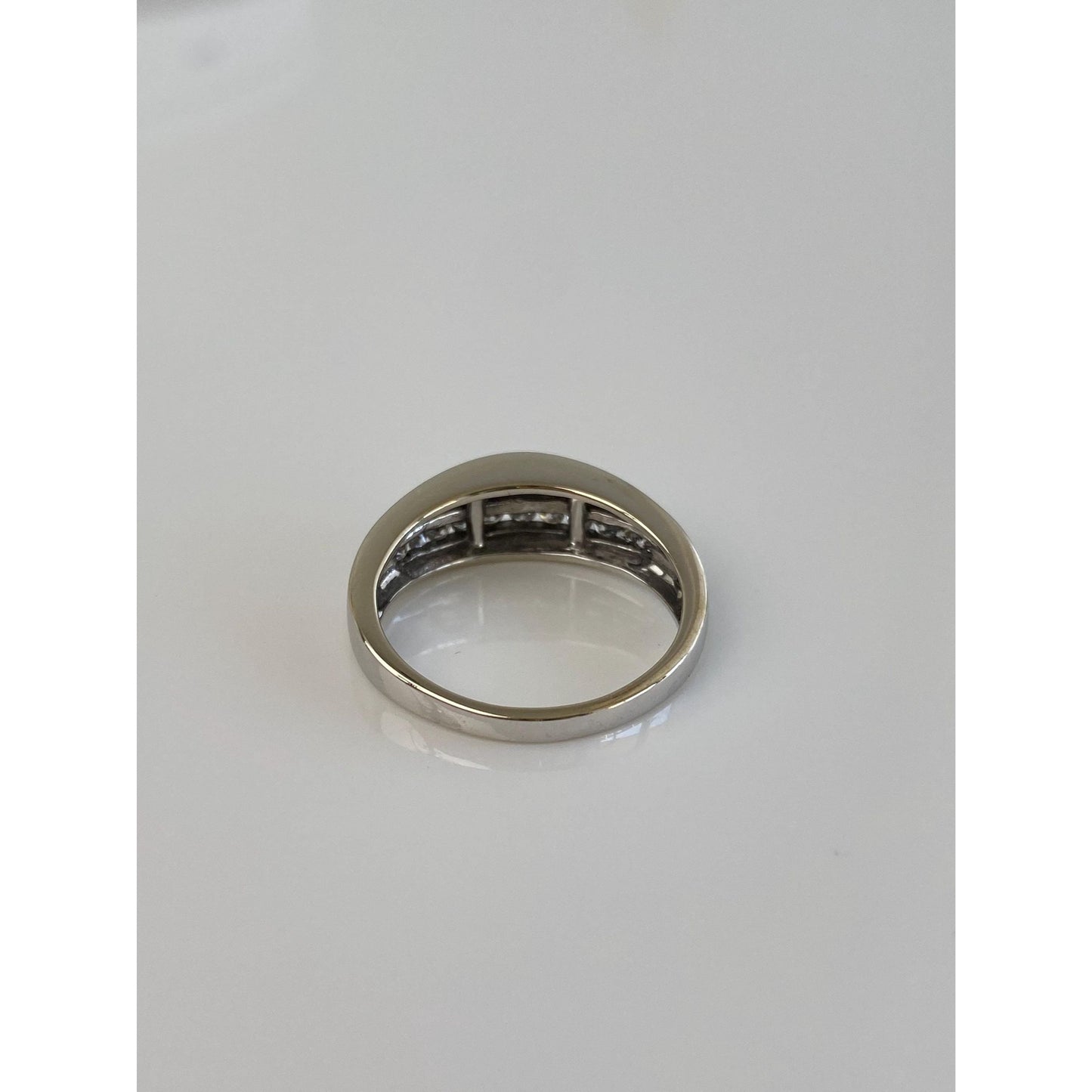 Vintage Solid 14k White Gold Diamond Ring Band - Size 6.75