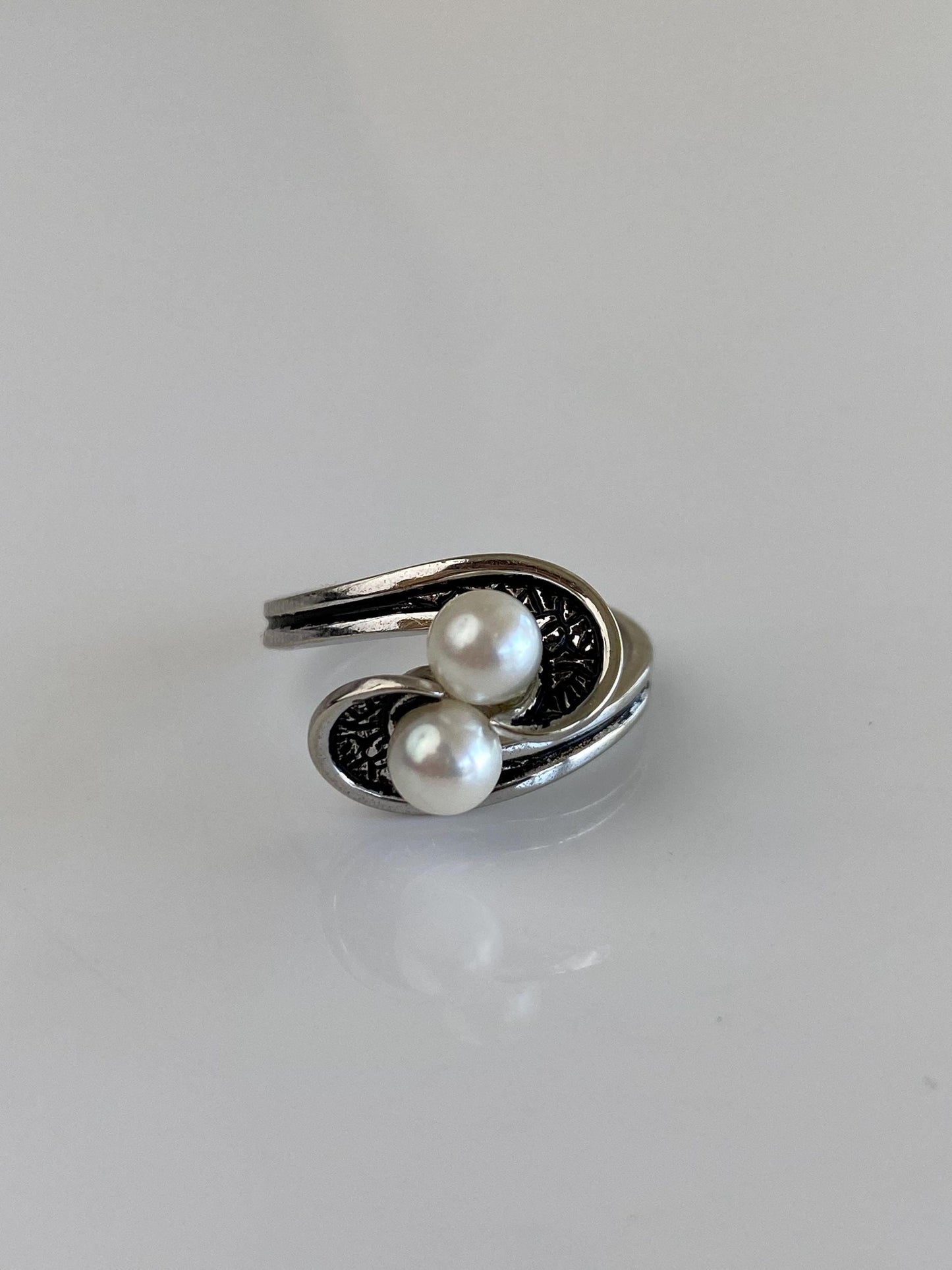 Vintage Solid 10k White Gold Pearls Ring - Size 6