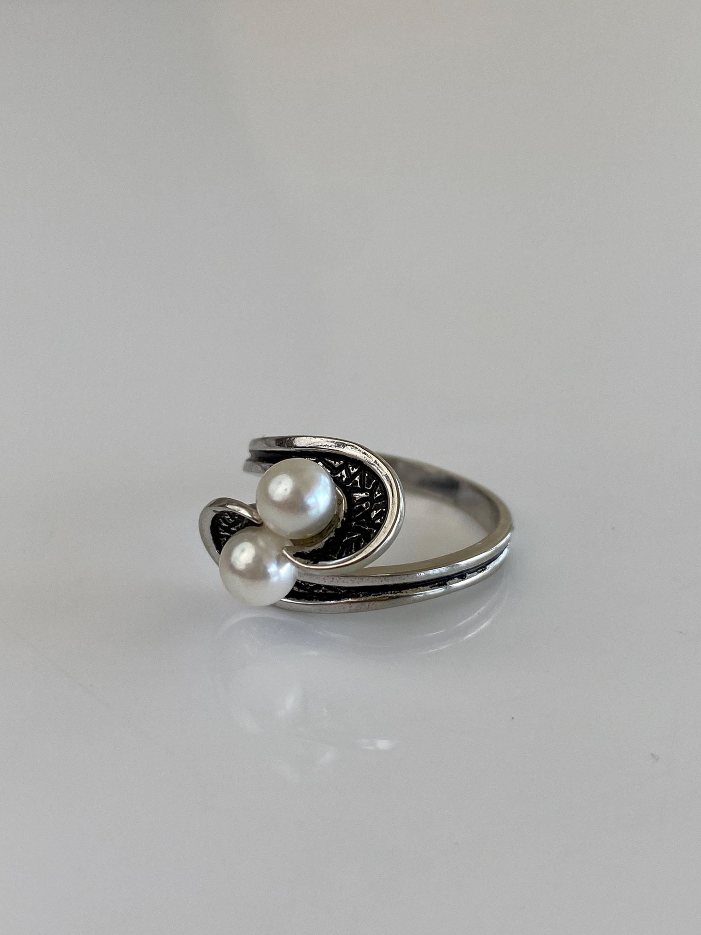 Vintage Solid 10k White Gold Pearls Ring - Size 6