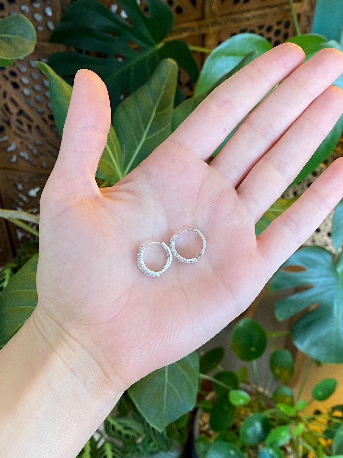 Vintage Solid 10k White Gold Cubic Zirconia Hoop Earrings