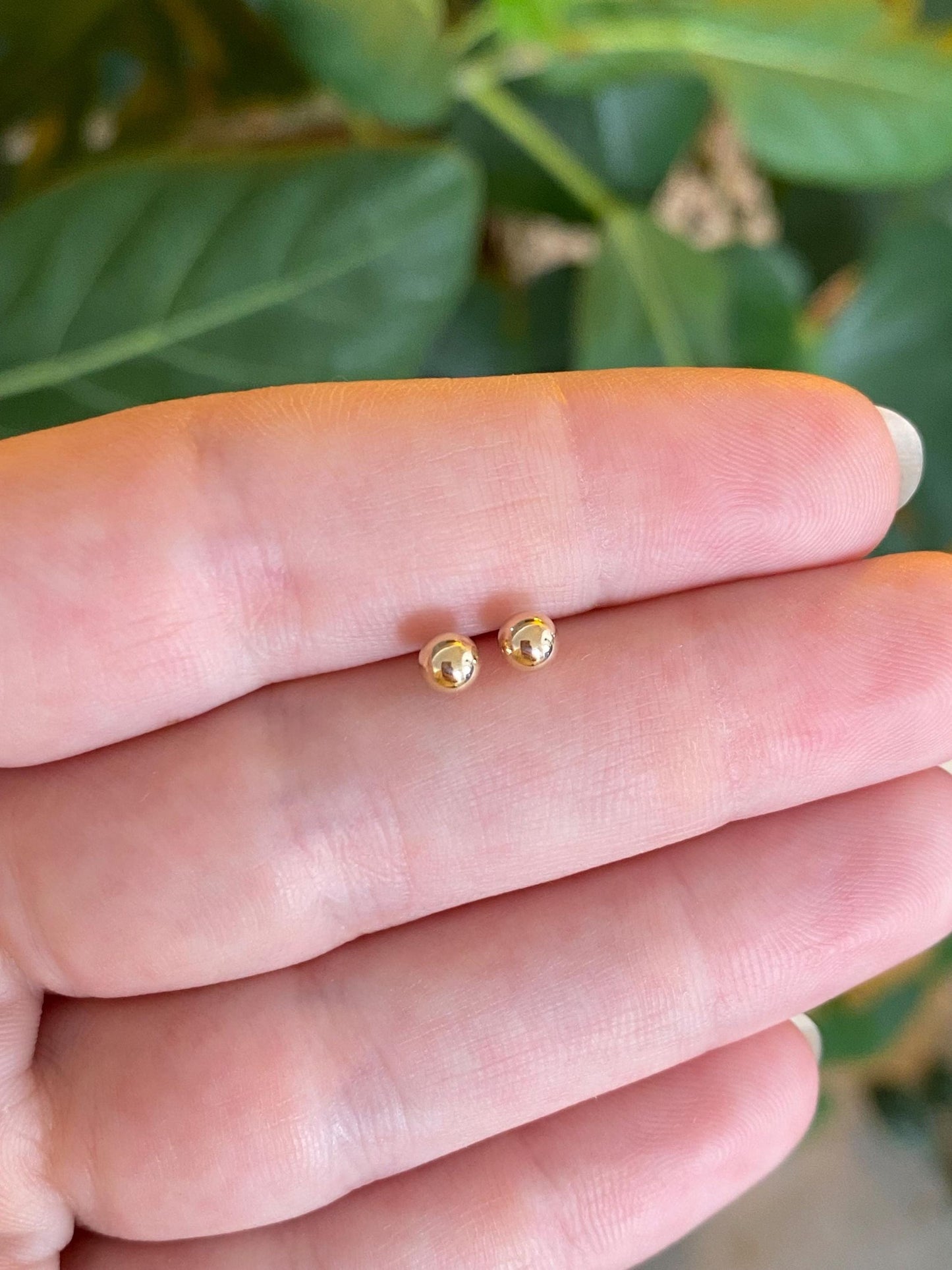 Vintage 14k Yellow Gold Little Gold Ball Stud Earrings