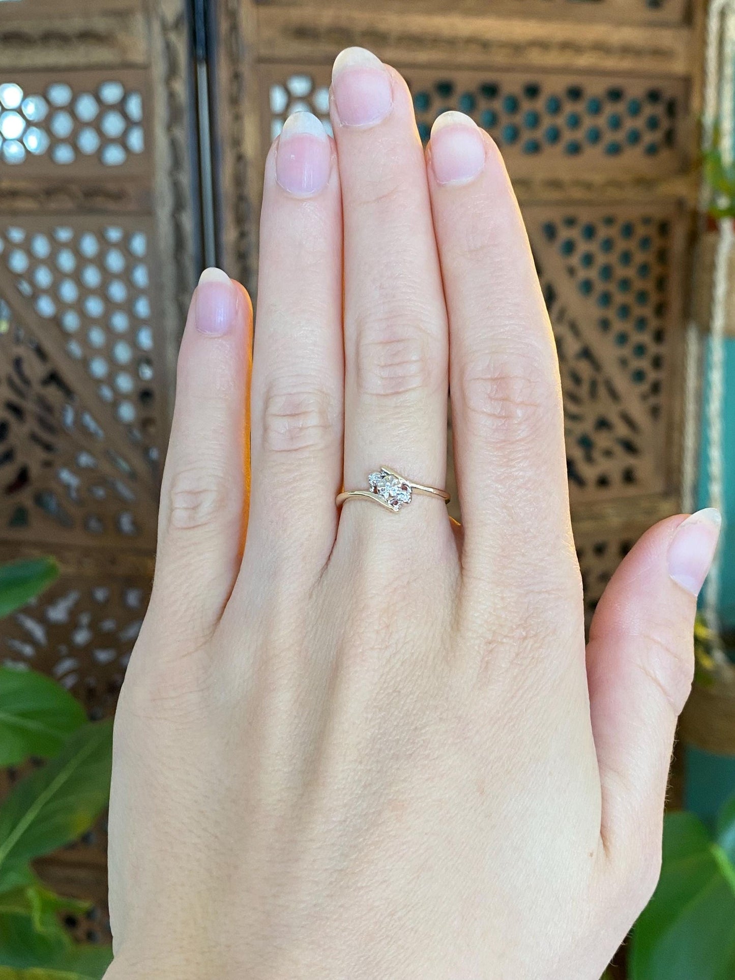 Vintage Solid 10k White & Yellow Gold Diamond Twist Ring - Size 6.25