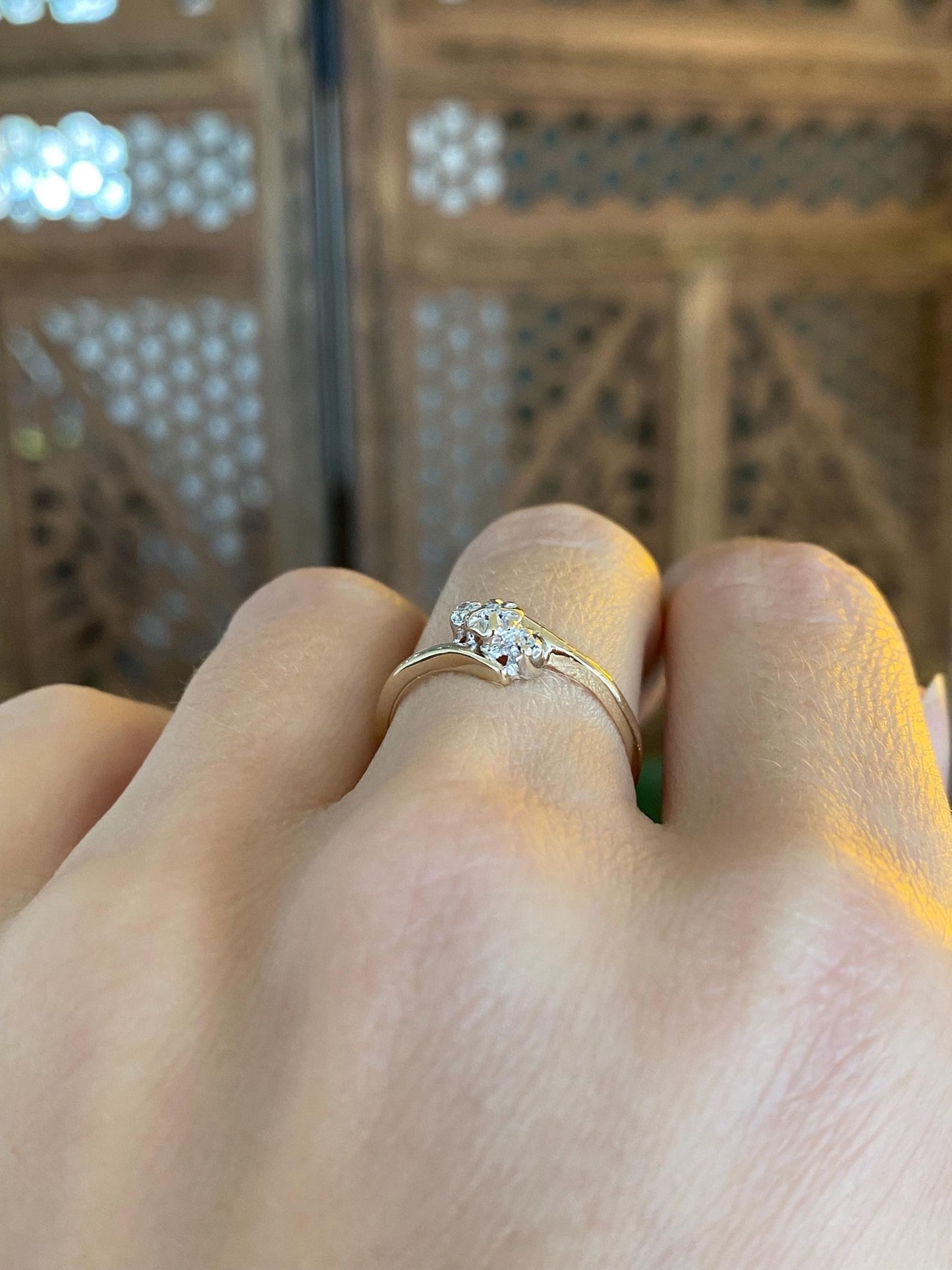 Vintage Solid 10k White & Yellow Gold Diamond Twist Ring - Size 6.25