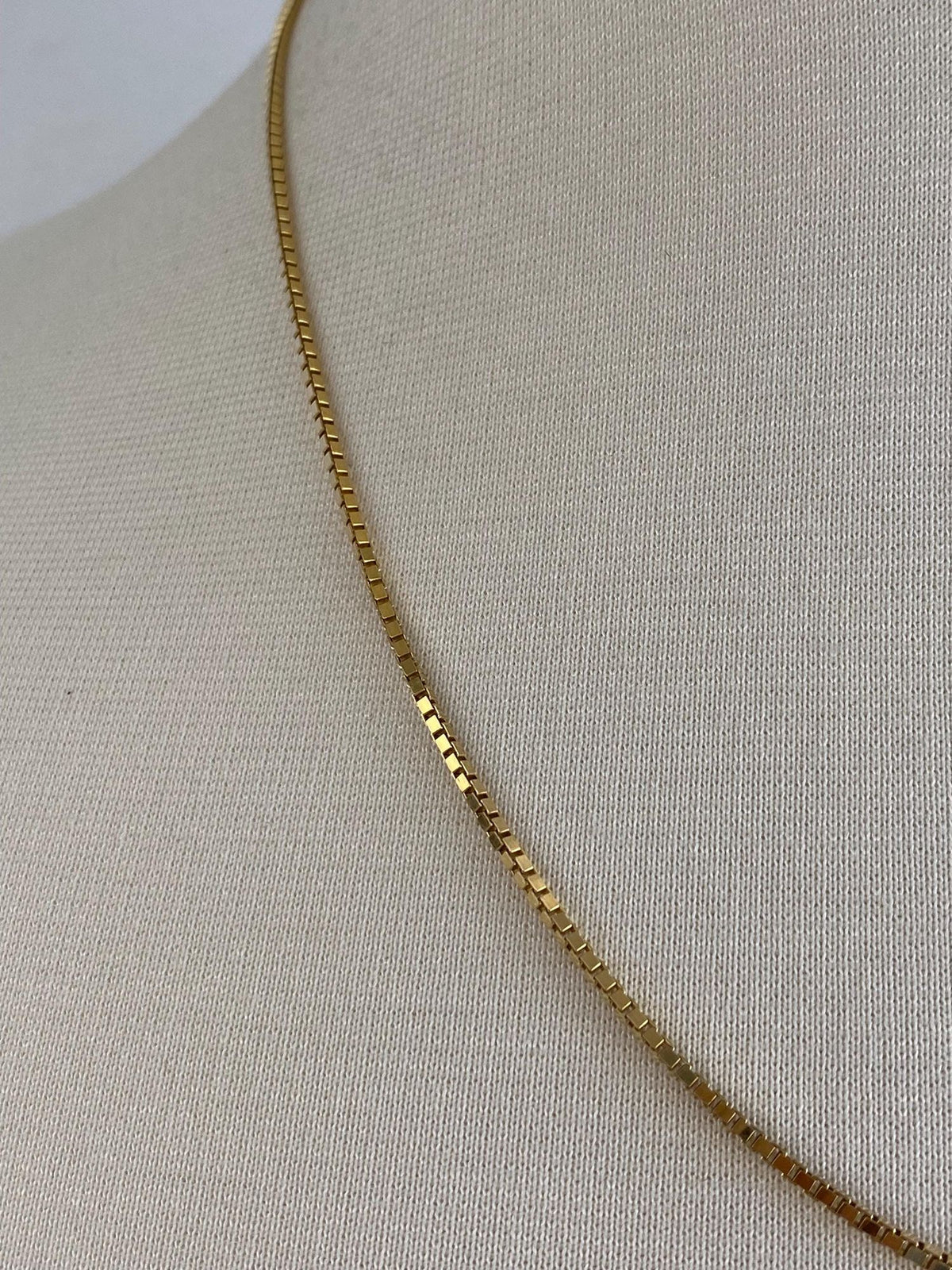 Vintage Solid 14k Yellow Gold Chunky Box Chain Necklace - 20 inches