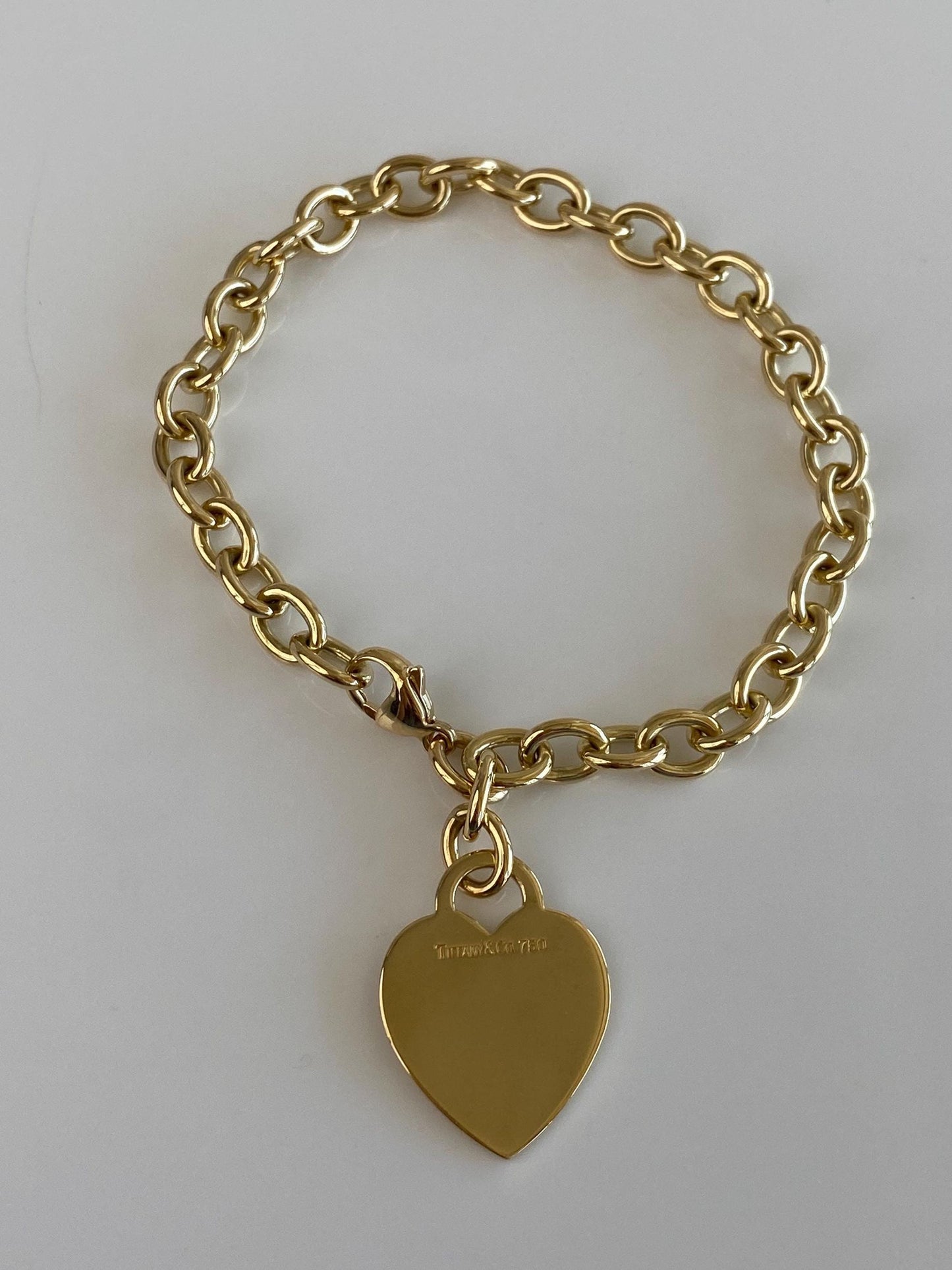 Tiffany & Co. Solid 18k Yellow Gold Heart Charm Chunky Cable Chain Bracelet - 8.5 inches