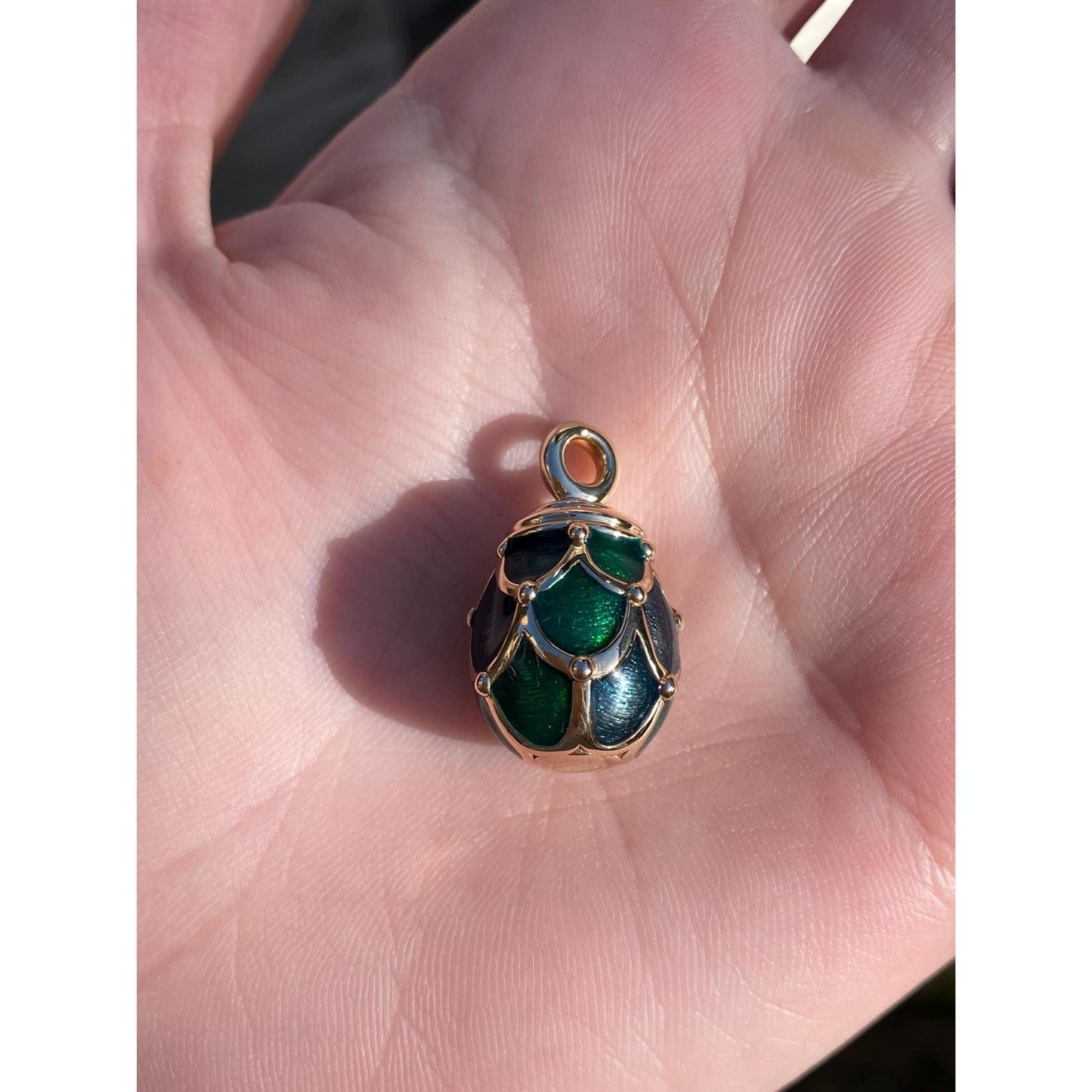 Vintage 18k Yellow Gold Green Enamel Egg Charm