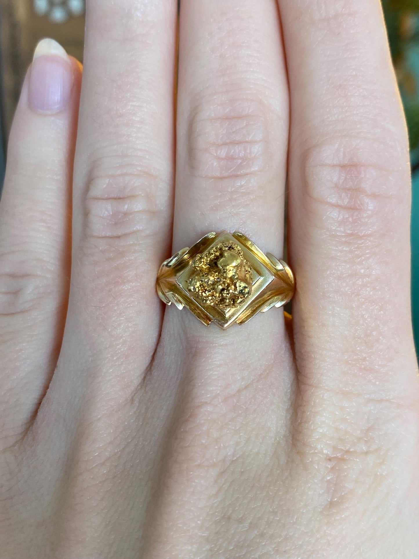 Vintage Solid 10k & 18k Yellow Gold Nugget Ring - Size 7.5