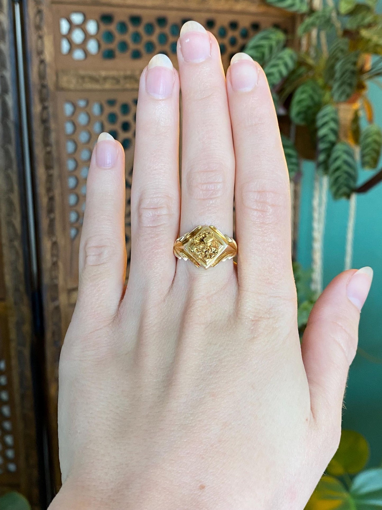 Vintage Solid 10k & 18k Yellow Gold Nugget Ring - Size 7.5