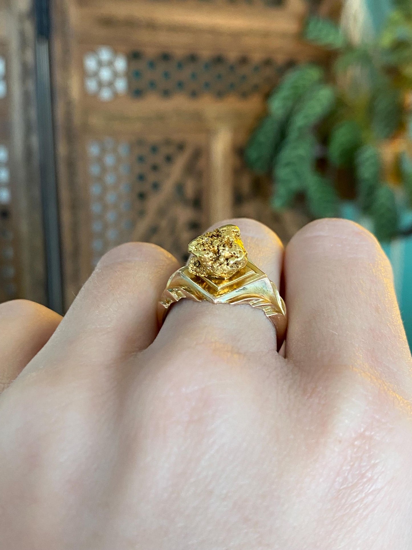 Vintage Solid 10k & 18k Yellow Gold Nugget Ring - Size 7.5
