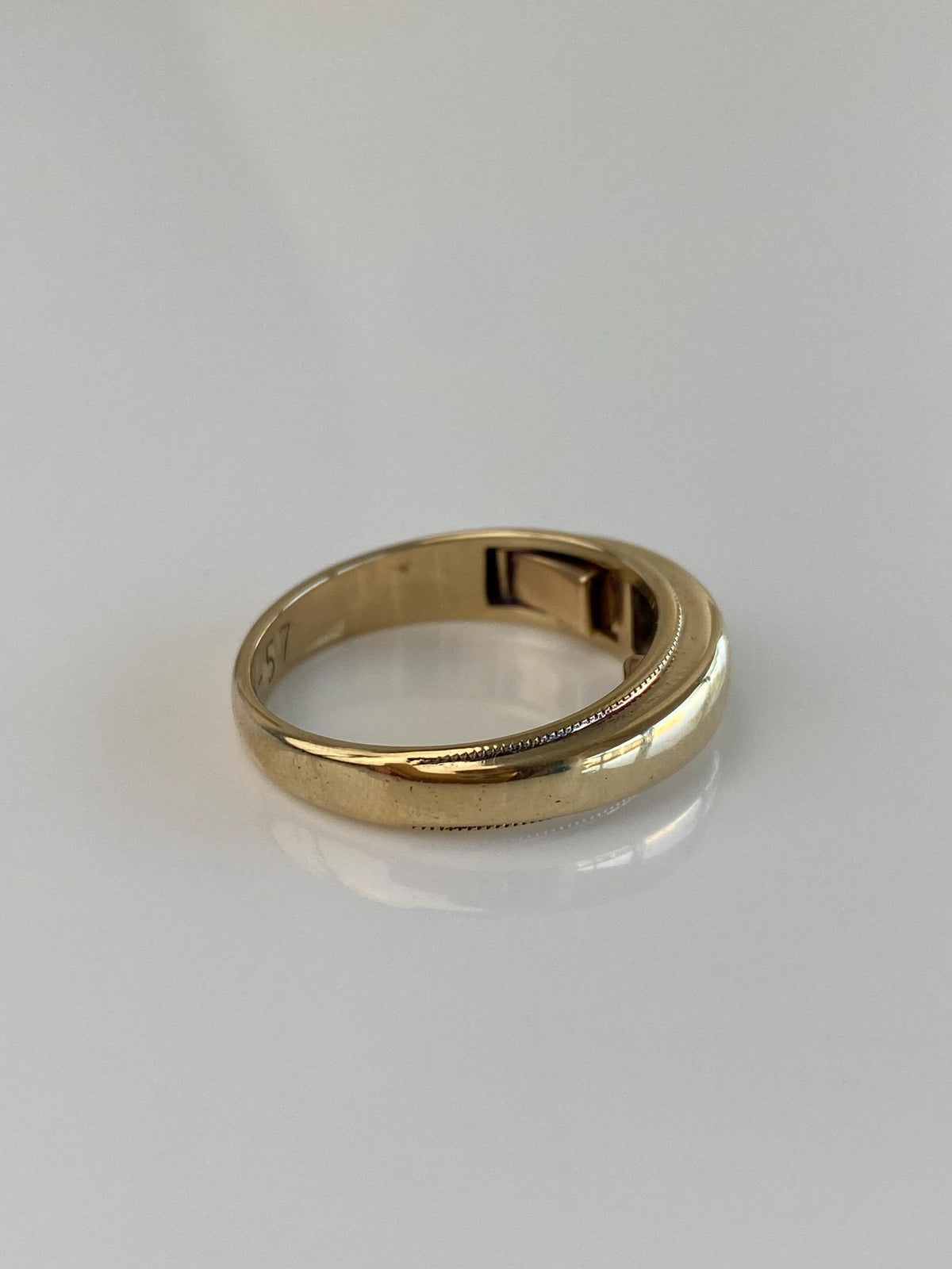 Vintage Solid 14k Yellow Gold Domed Milgrain Ring Band - Size 9.75