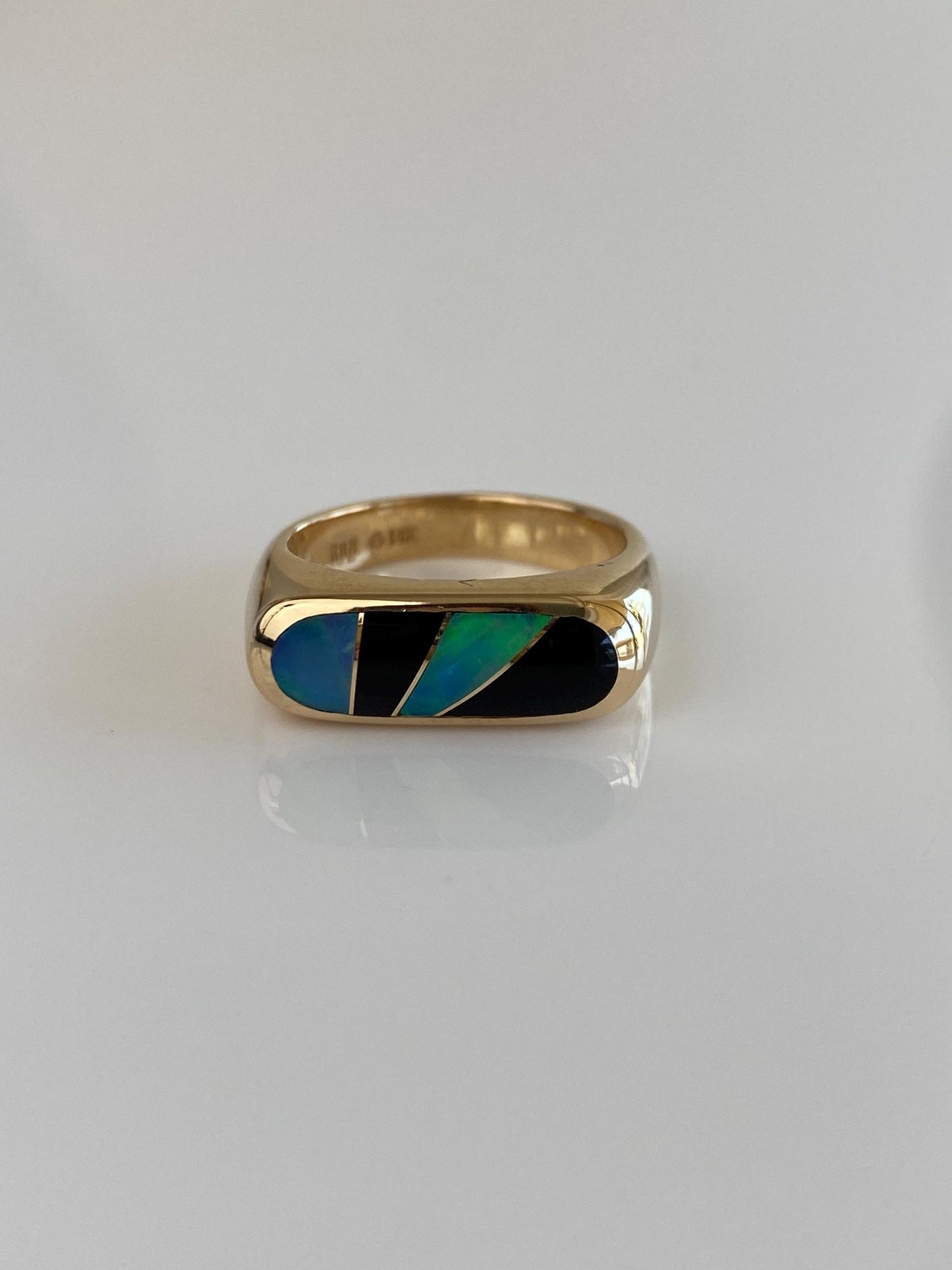 Vintage Solid 14k Yellow Gold Opal Black Onyx Inlay Design Ring - Size 6