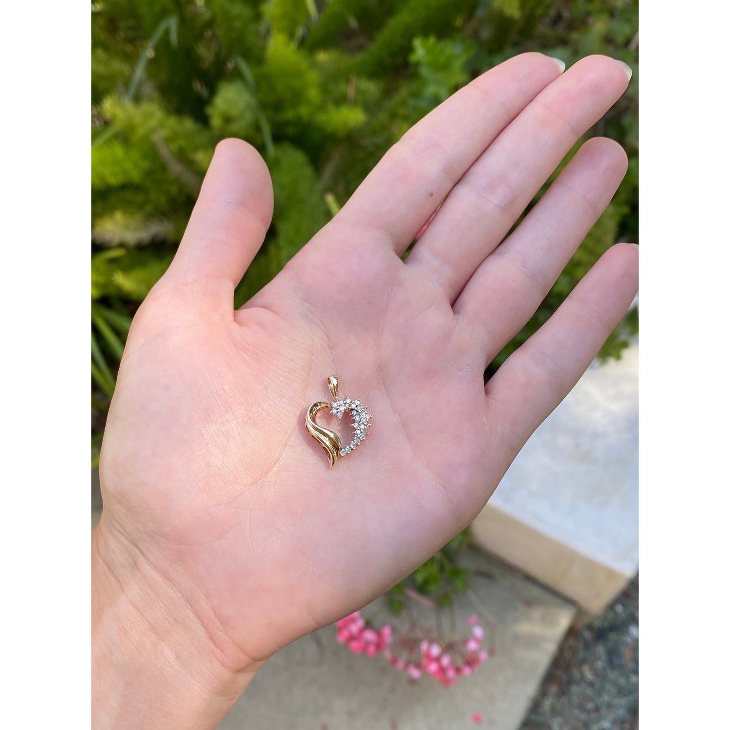 Vintage Solid 10k Yellow Gold Diamond Heart Charm