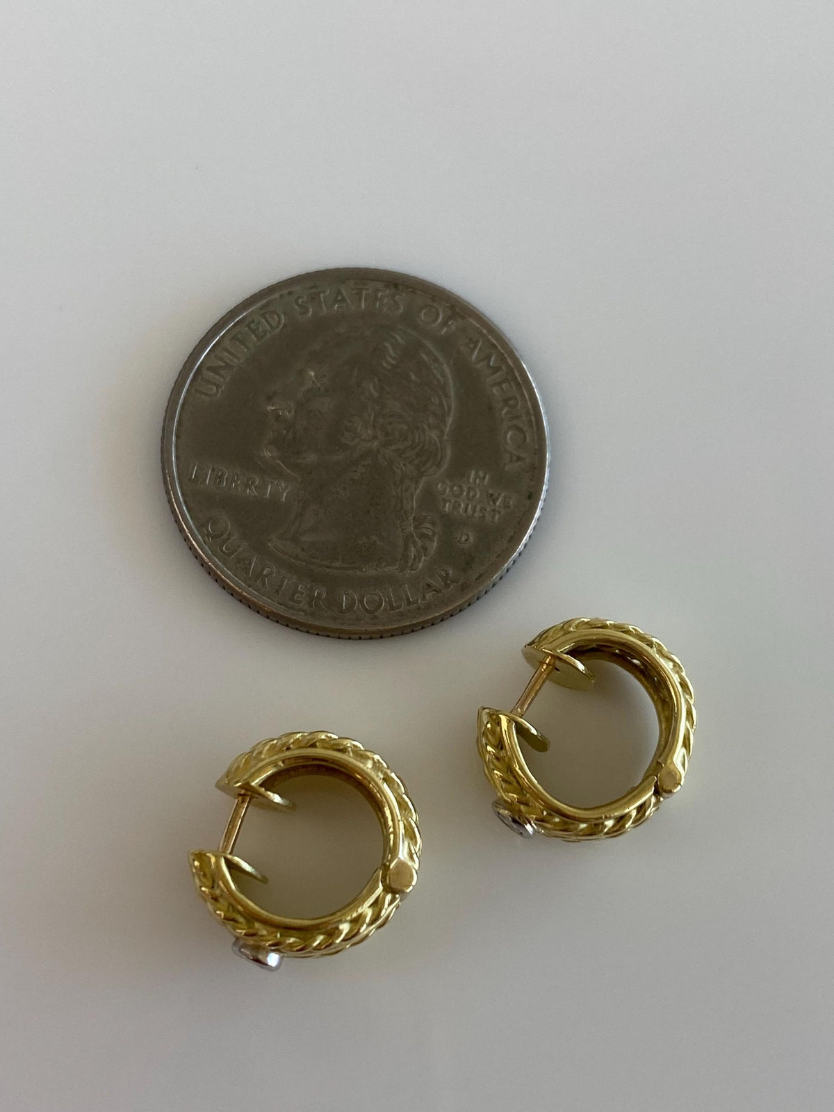 Vintage Solid 18k Yellow Gold Diamond Rope Texture Hoop Earrings