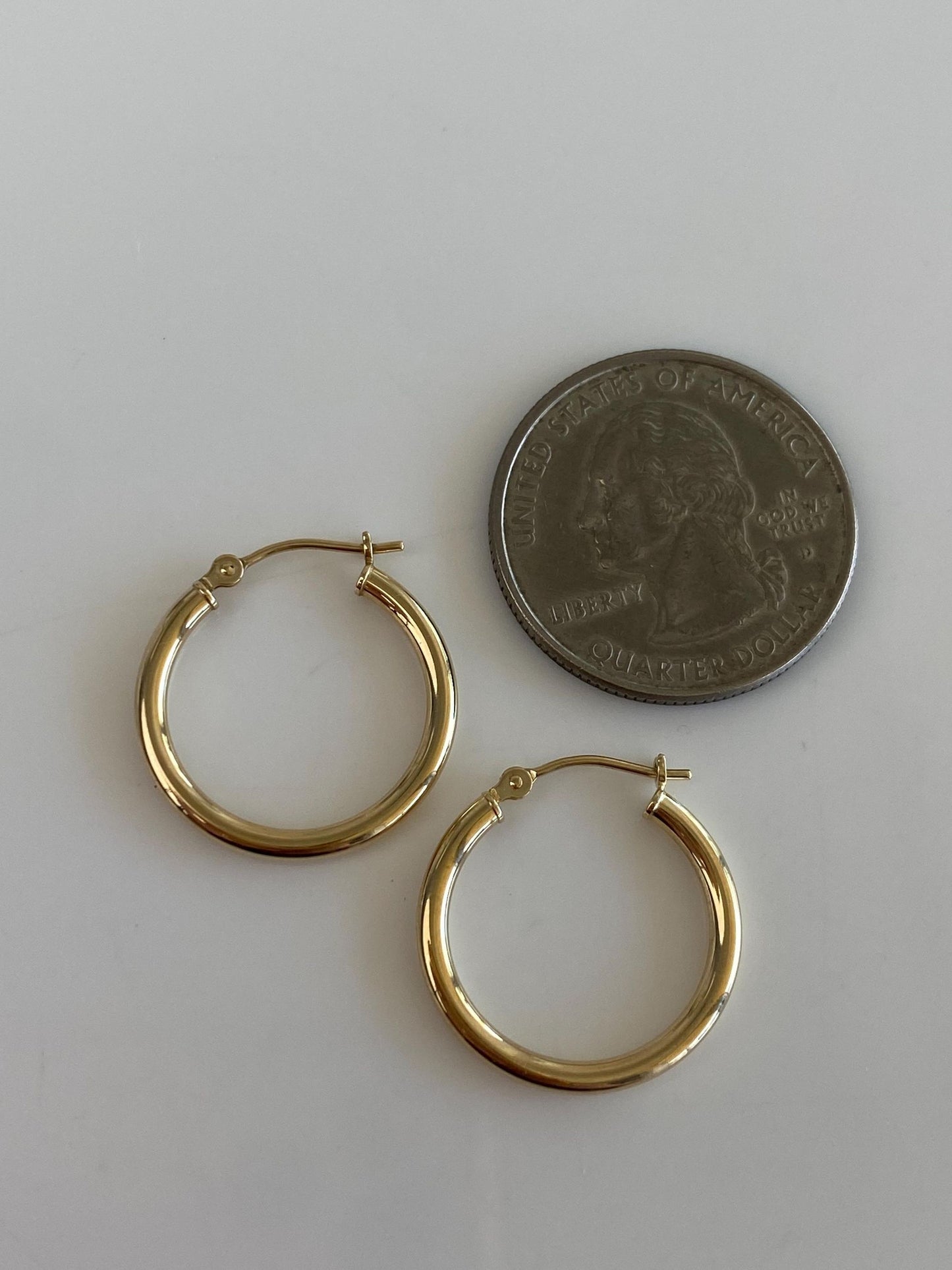 Vintage 14k Yellow Gold Hoop Earrings