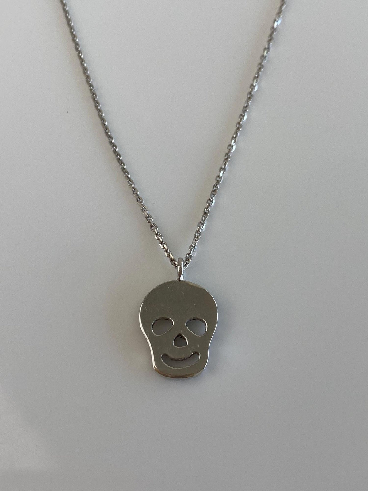 Vintage Solid 14k White Gold Diamonds Skull Diamond Cut Tight Cable Chain Necklace - 17.75 inches