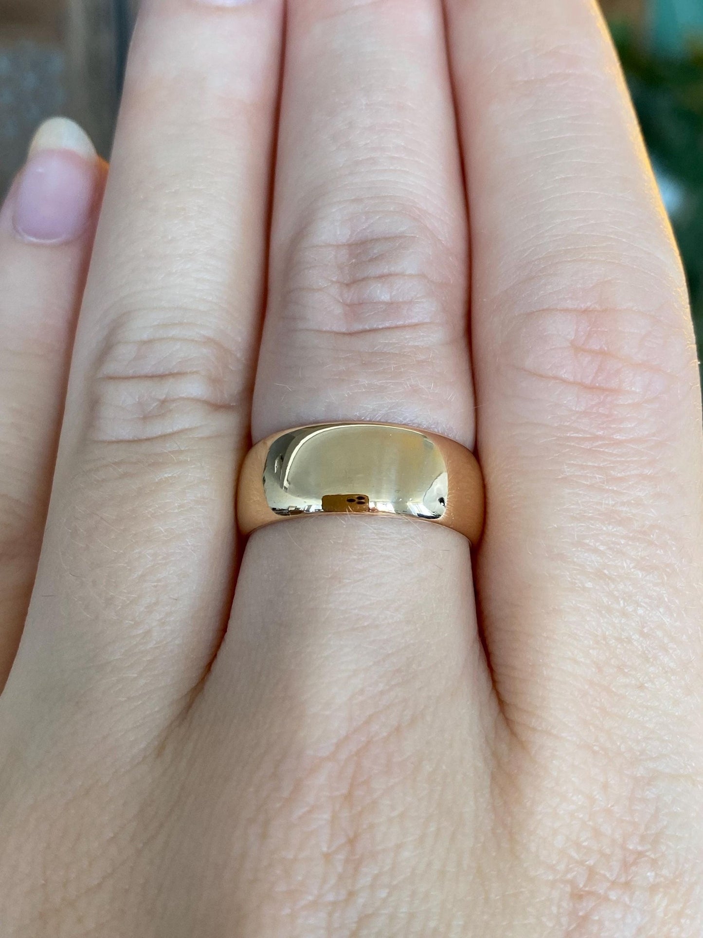 Vintage Solid 18k Yellow Gold Wide Ring Band - Size 7