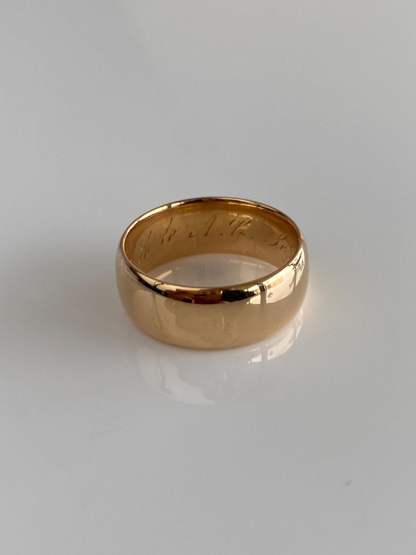 Vintage Solid 18k Yellow Gold Wide Ring Band - Size 7
