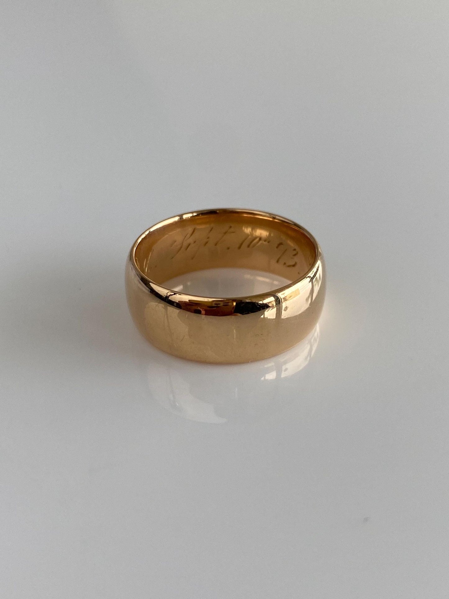 Vintage Solid 18k Yellow Gold Wide Ring Band - Size 7