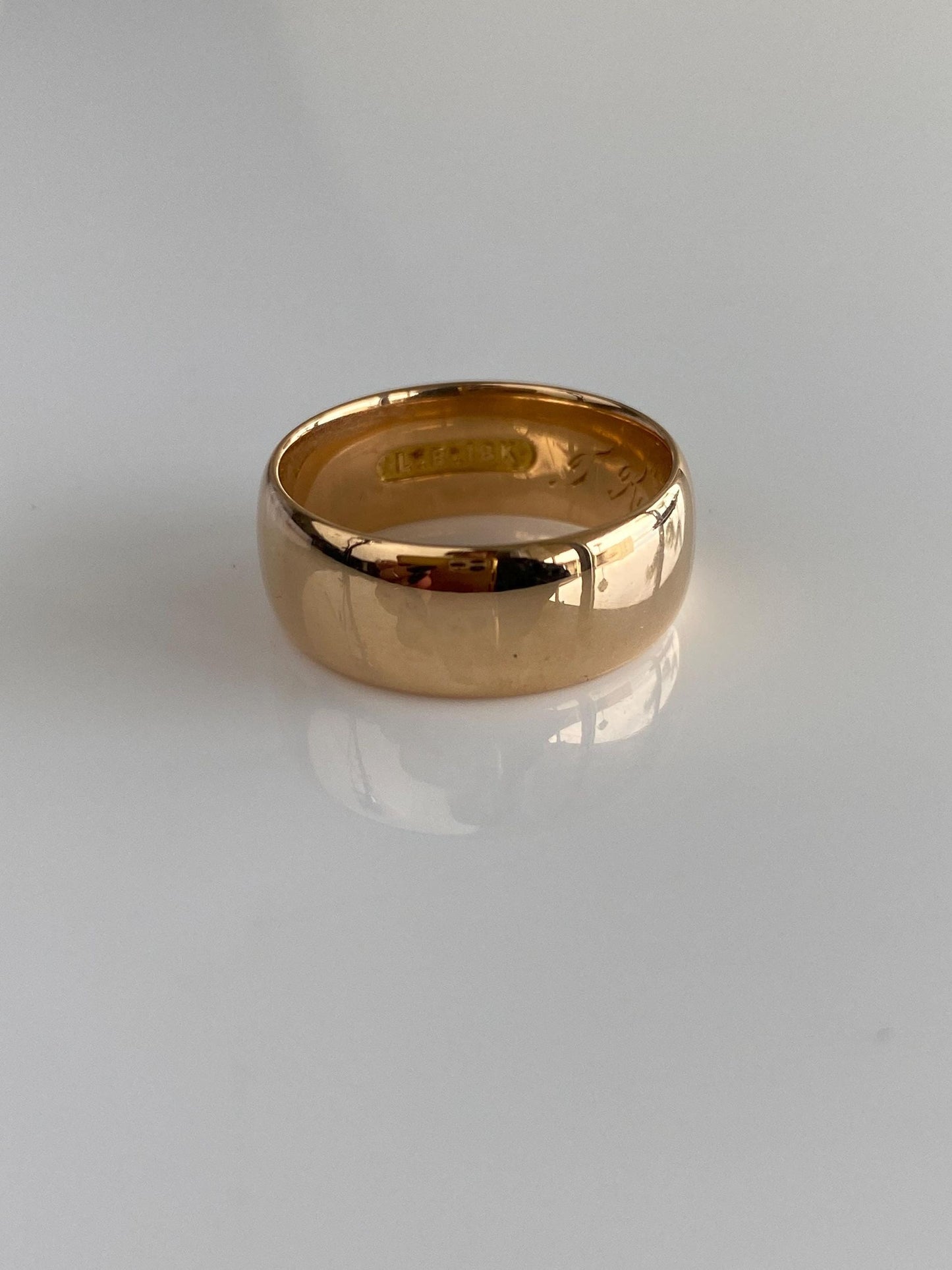 Vintage Solid 18k Yellow Gold Wide Ring Band - Size 7