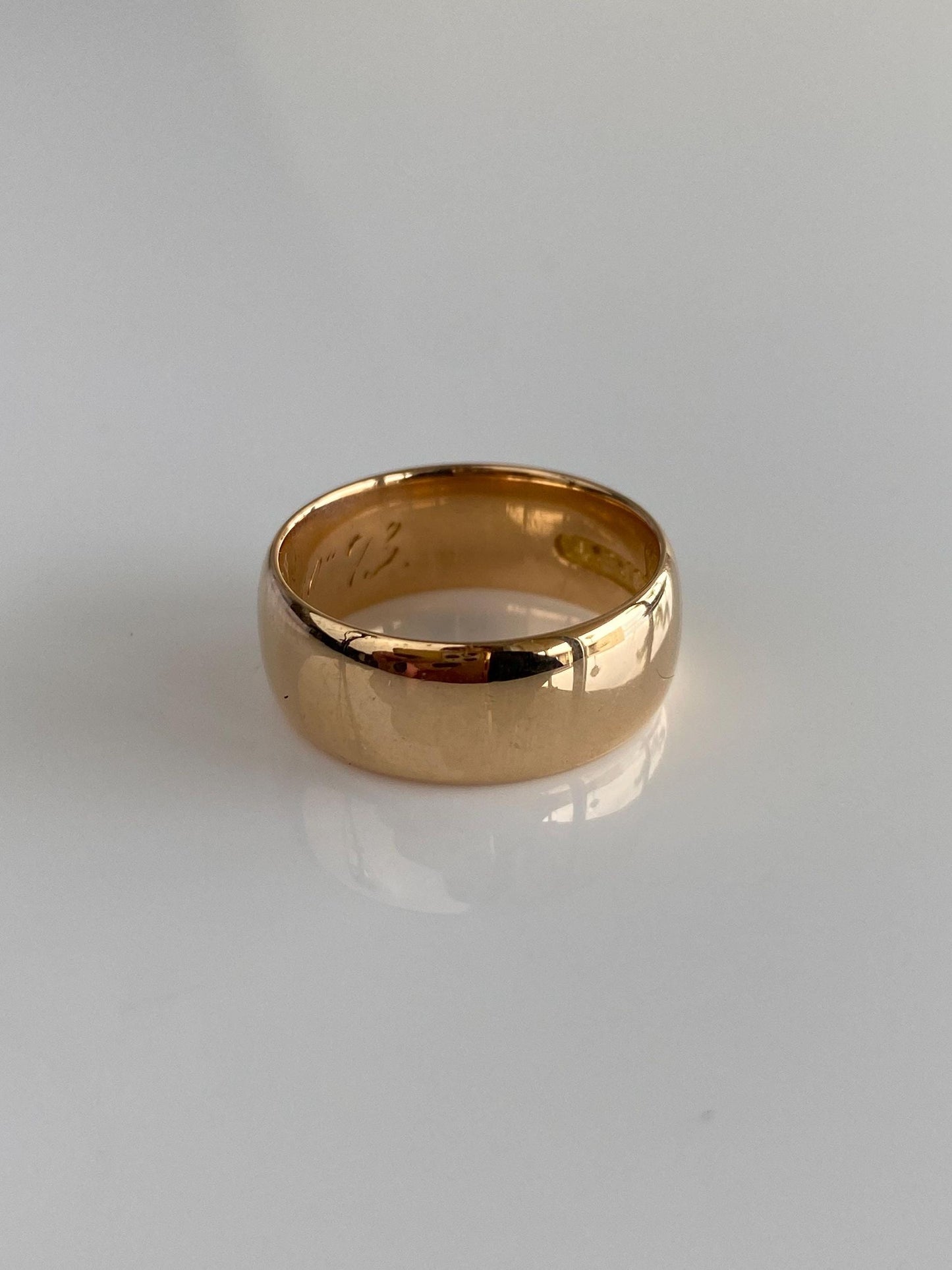 Vintage Solid 18k Yellow Gold Wide Ring Band - Size 7