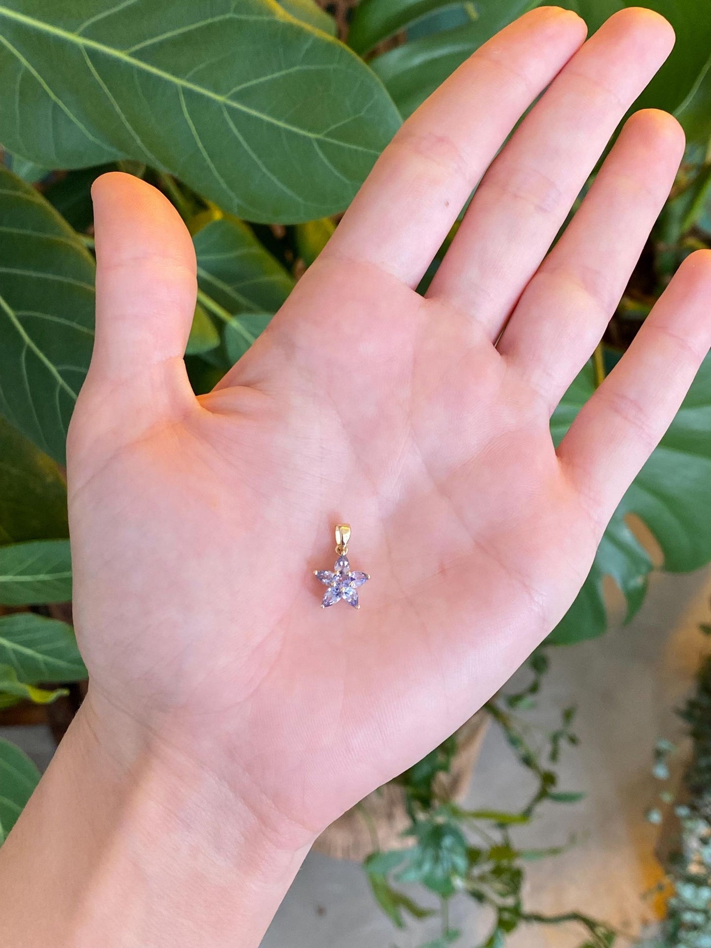 Vintage Solid 14k Yellow Gold Tanzanite Flower Charm