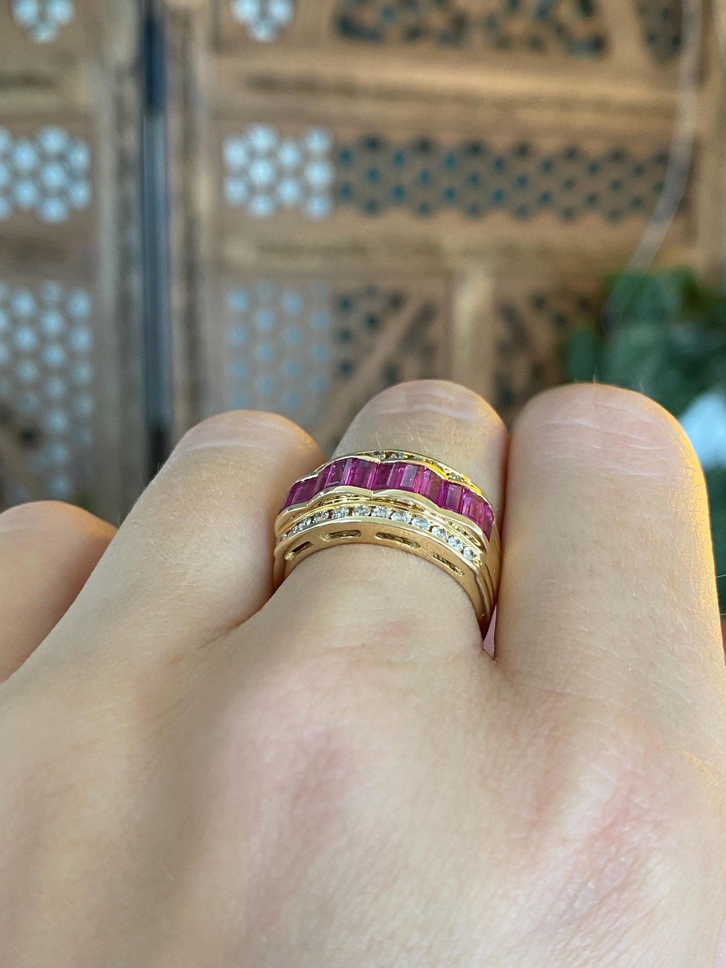 Levian Solid 18k Yellow Gold Pink Sapphire Diamond Ring Band - Size 6.75