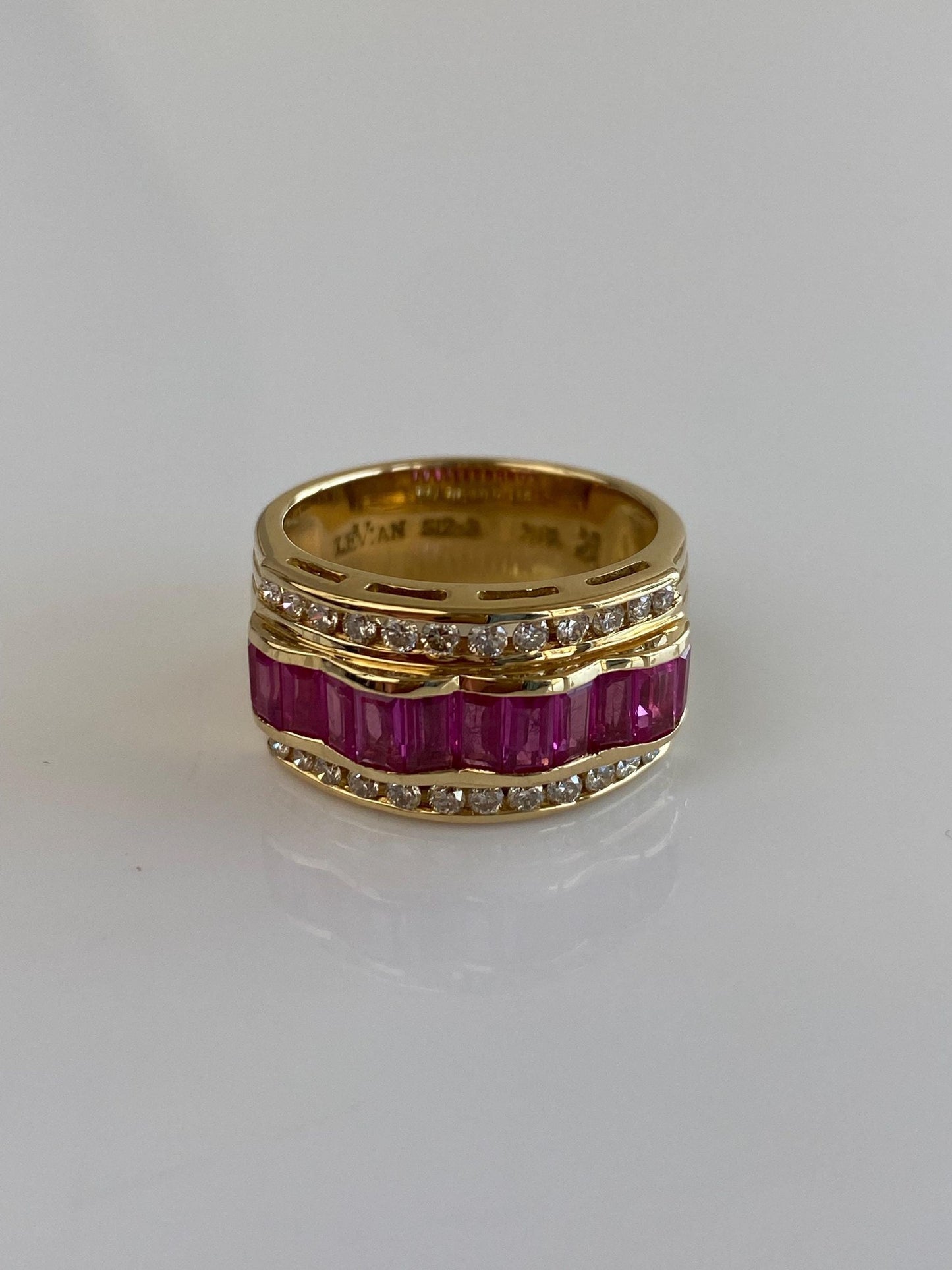 Levian Solid 18k Yellow Gold Pink Sapphire Diamond Ring Band - Size 6.75