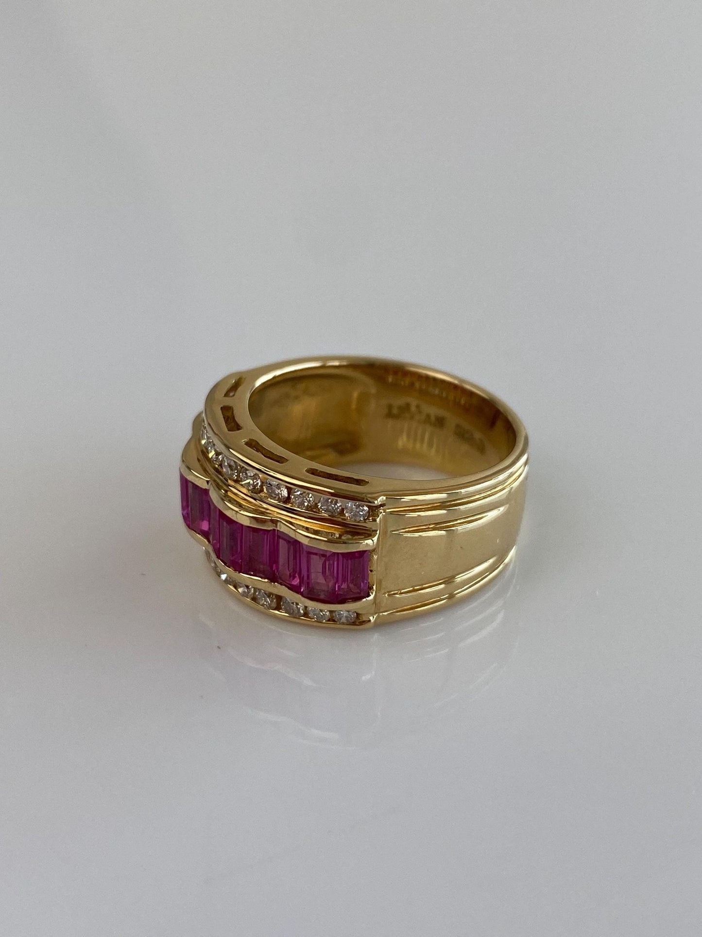 Levian Solid 18k Yellow Gold Pink Sapphire Diamond Ring Band - Size 6.75
