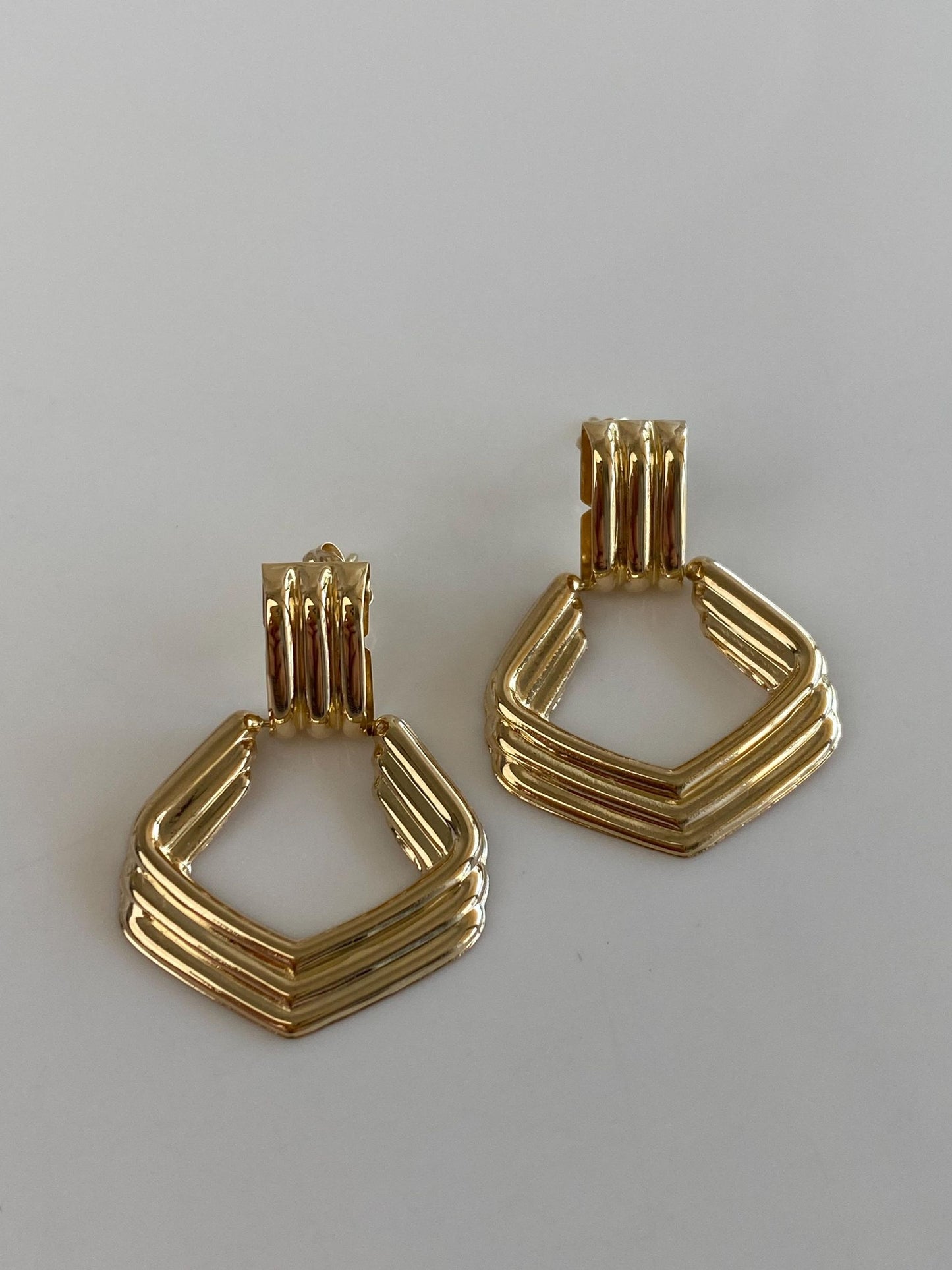 Vintage Solid 14k Yellow Gold Lined Hoop Stud Earrings