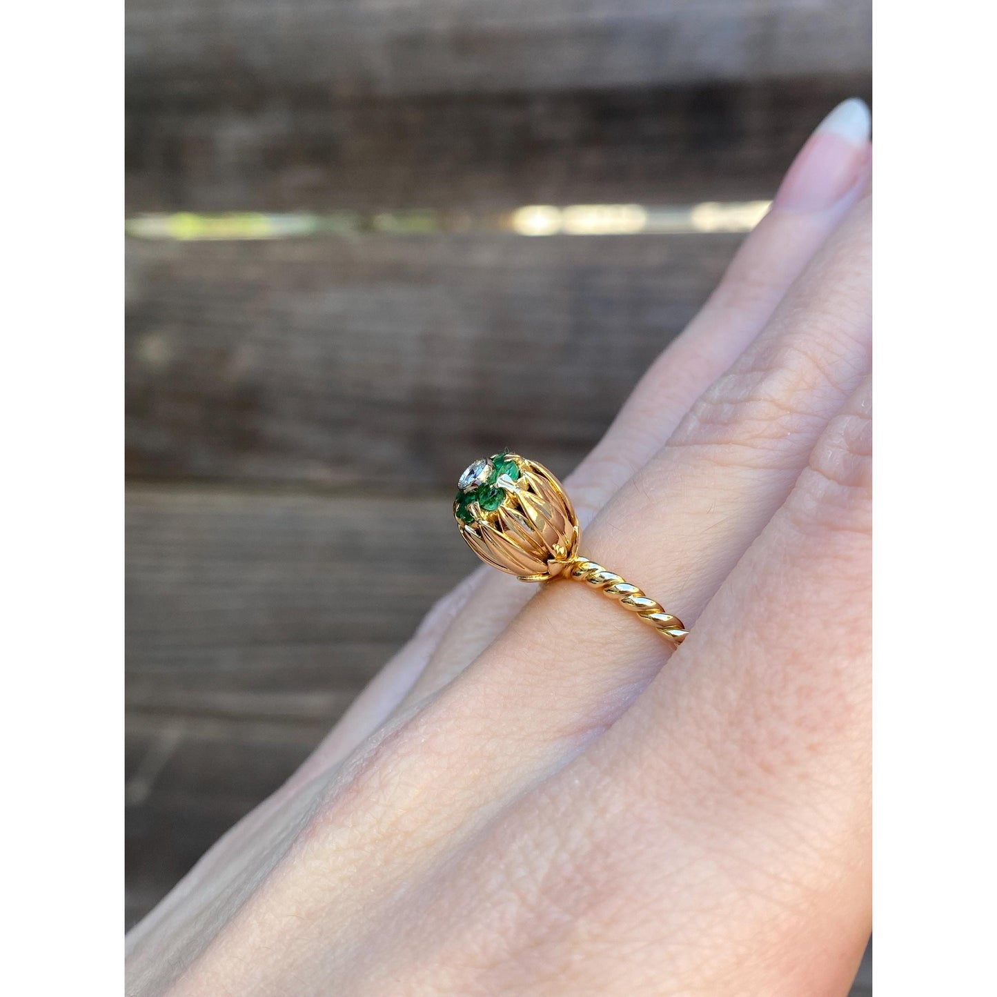 Vintage Solid 18k Yellow Gold Emerald Halo Diamond Ring - Size 6.75