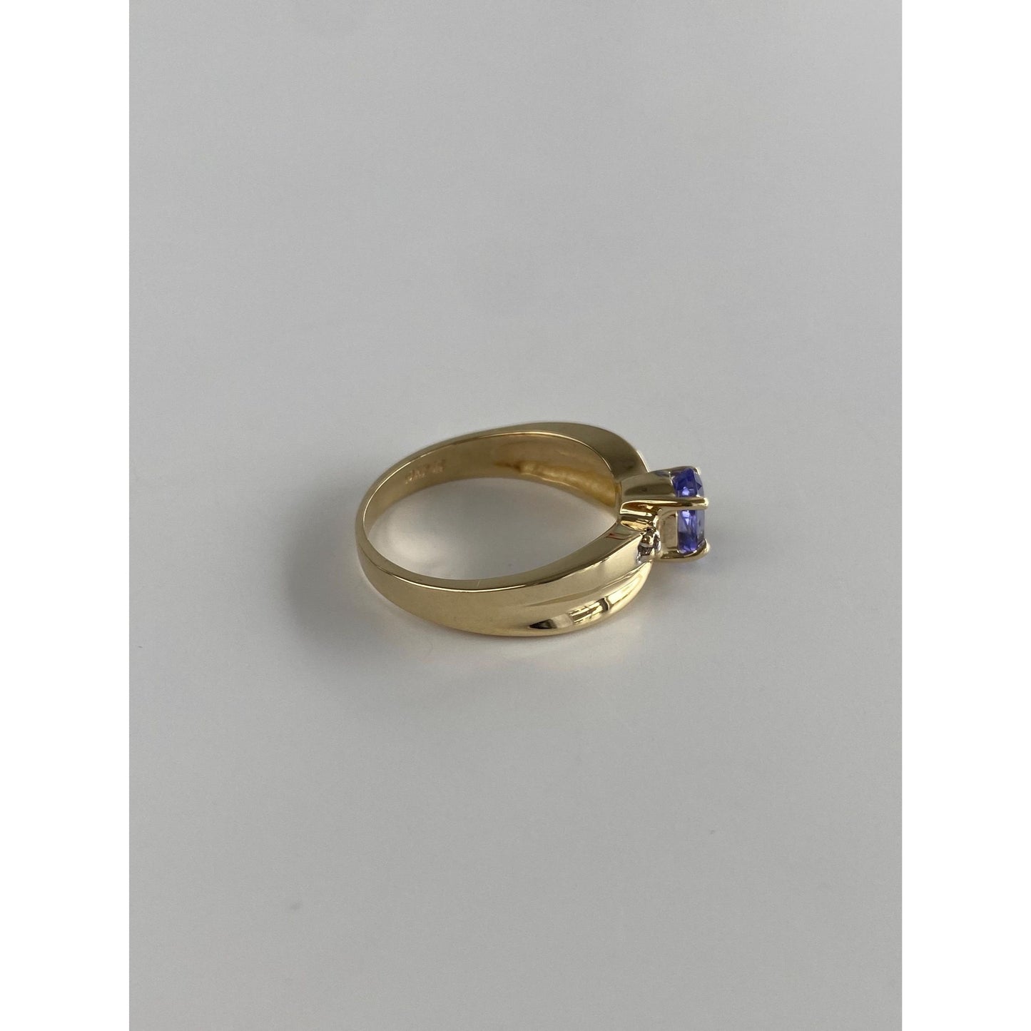 Solid 10k Yellow Gold Tanzanite Diamond Ring - Size 5.5