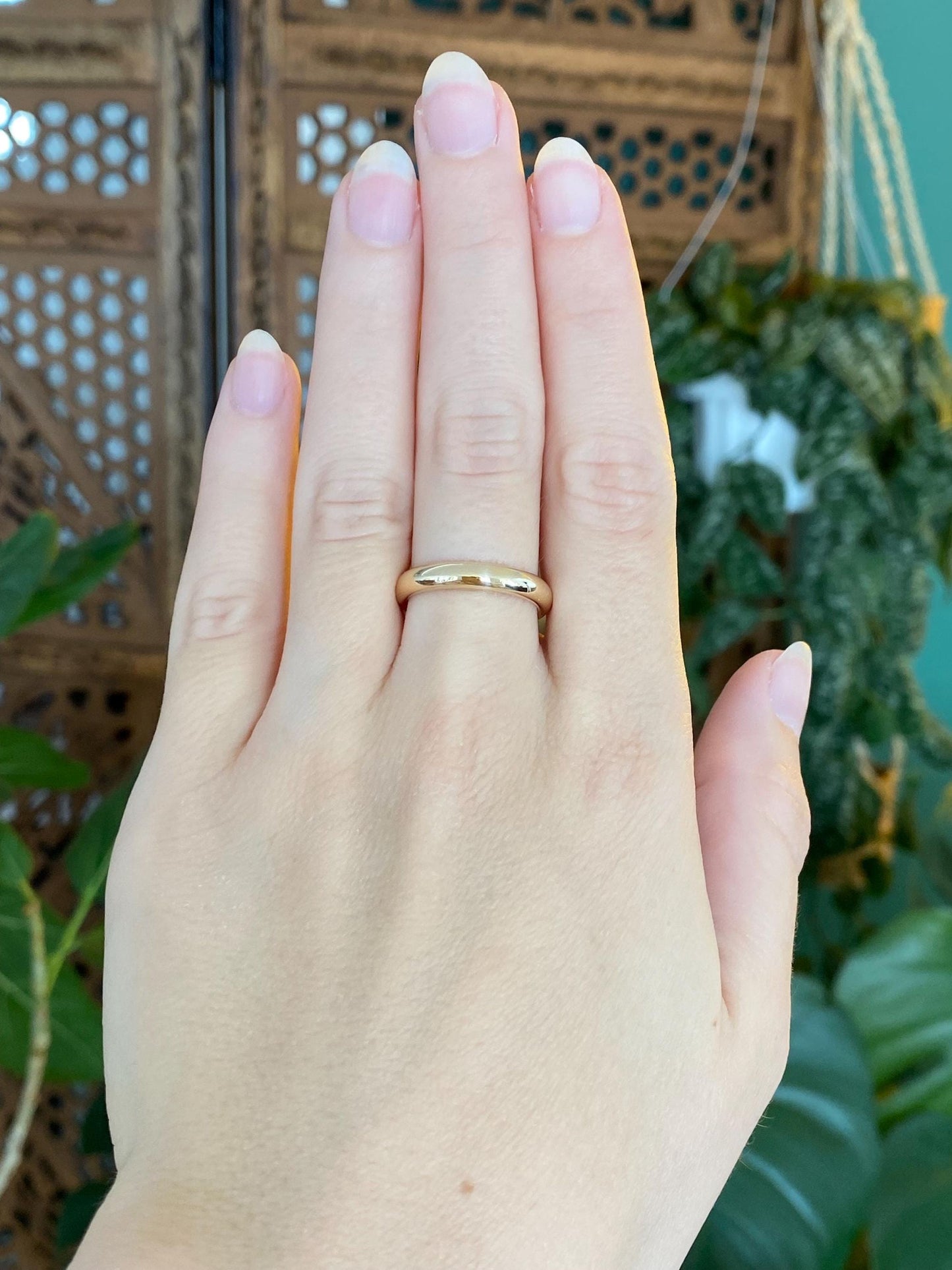 Vintage Solid 14k Yellow Gold Ring Band - Size 7
