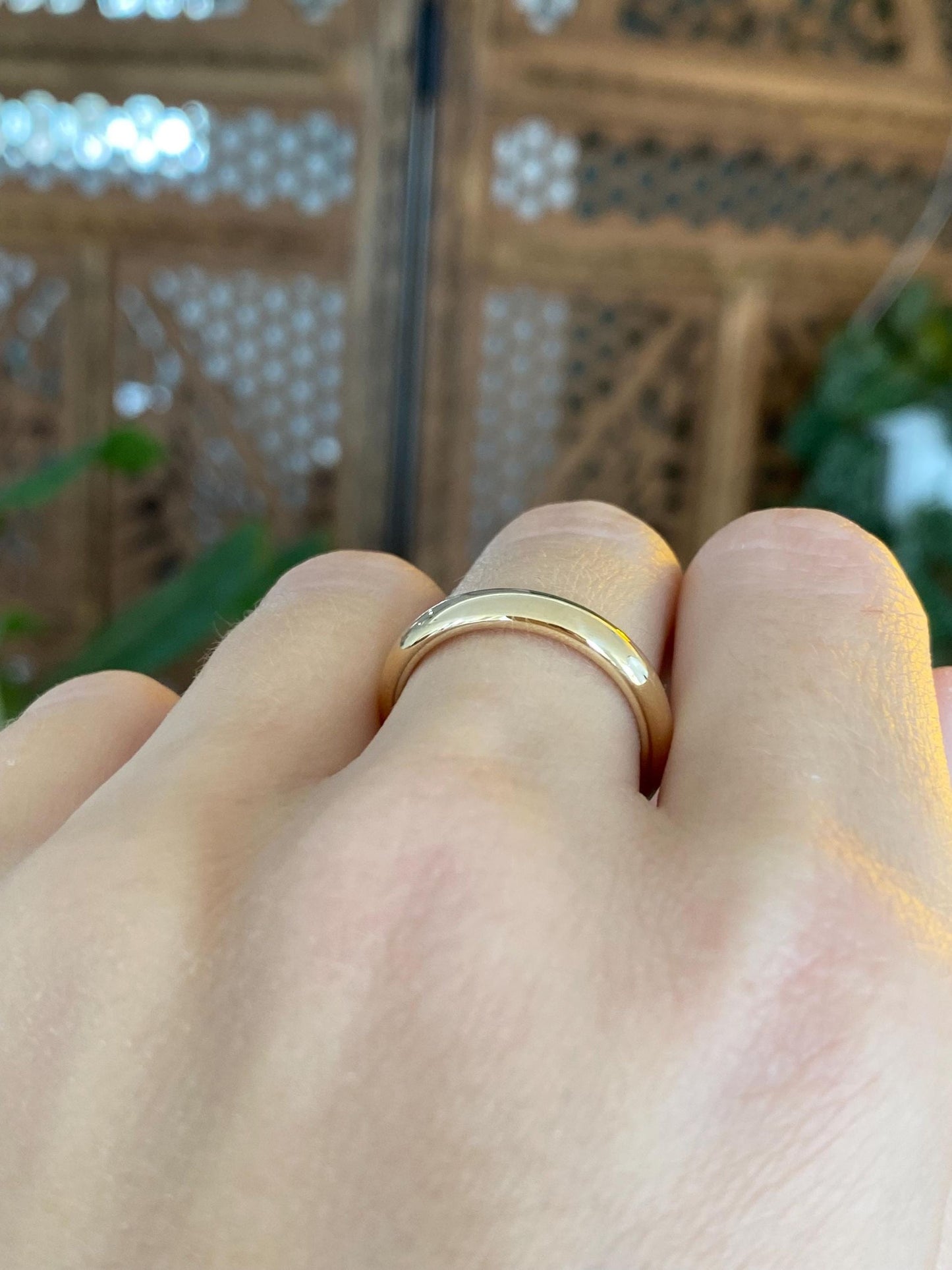 Vintage Solid 14k Yellow Gold Ring Band - Size 7