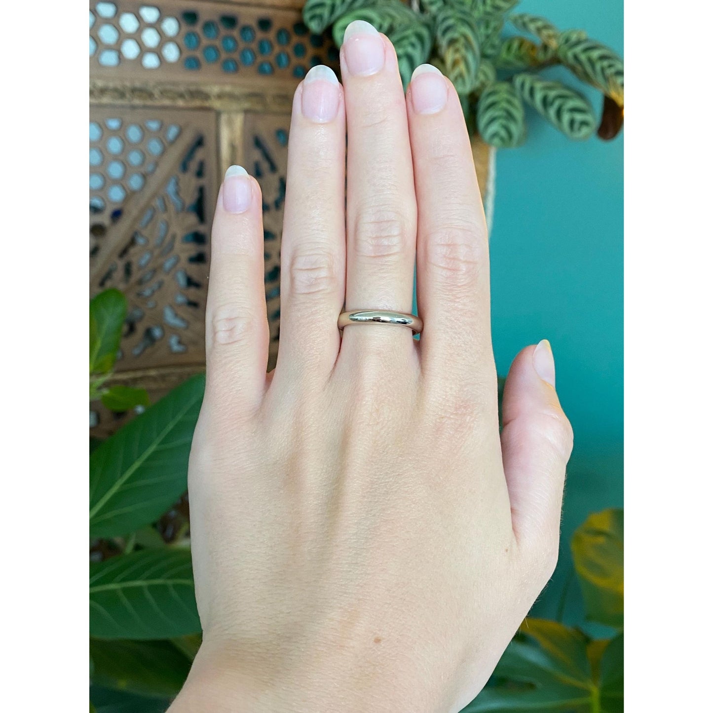 Vintage Solid 14k White Gold Ring Band - Size 8.25