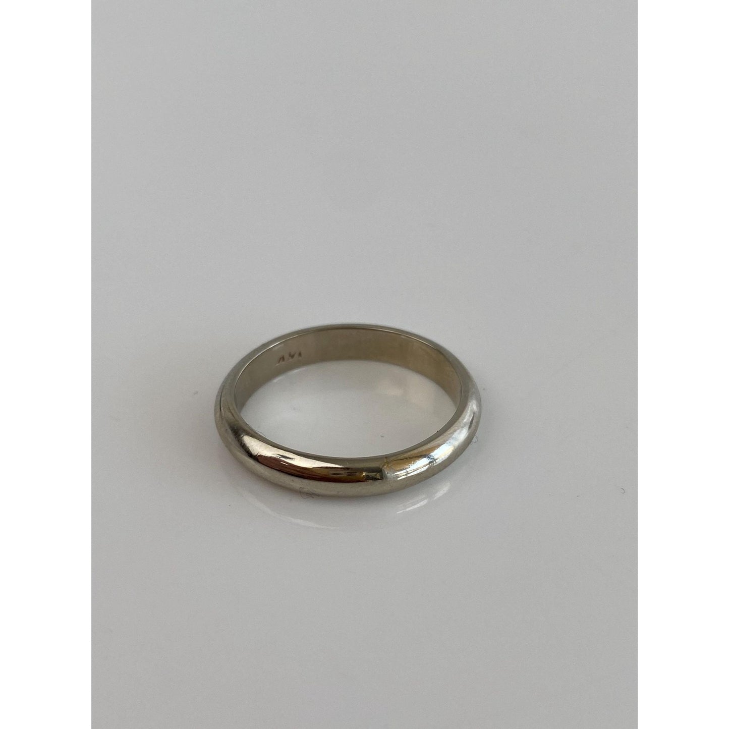 Vintage Solid 14k White Gold Ring Band - Size 8.25