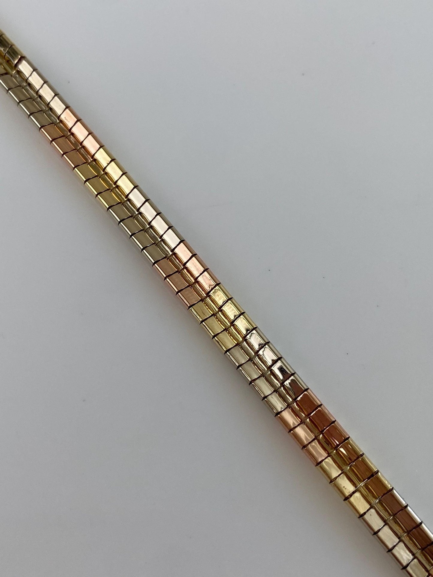 Vintage Solid 14k Tri Tone Gold Pattern Omega Chain Bracelet - 7 Inches