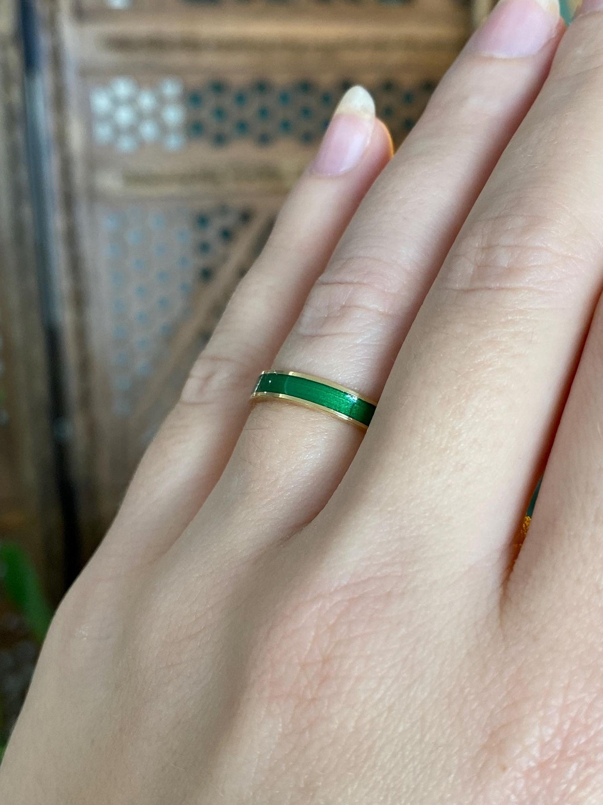 Vintage Solid 18k Yellow Gold Green Enamel Inlay Ring Band - Size 6
