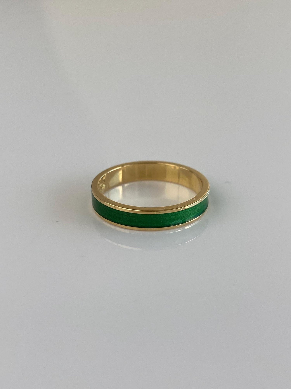 Vintage Solid 18k Yellow Gold Green Enamel Inlay Ring Band - Size 6