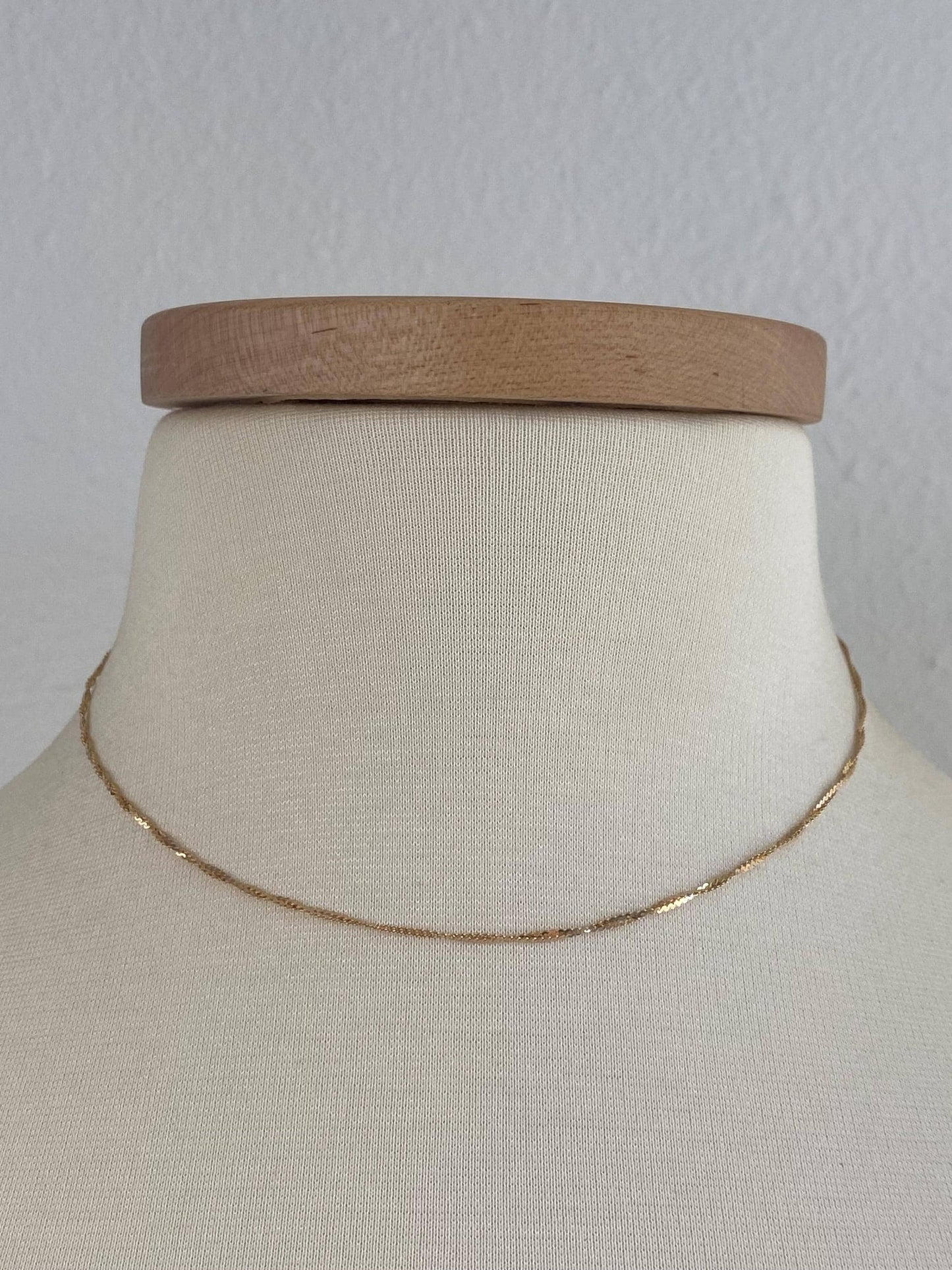 Vintage Solid 14k Yellow Gold Twisted Serpentine Chain Necklace - 15.5 inches