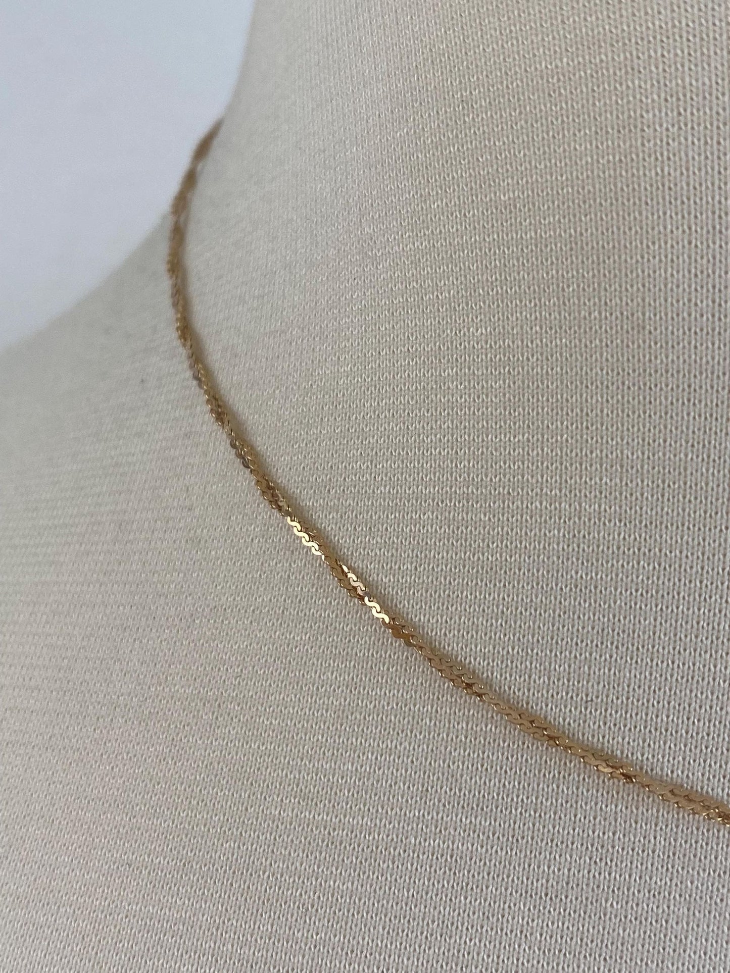 Vintage Solid 14k Yellow Gold Twisted Serpentine Chain Necklace - 15.5 inches