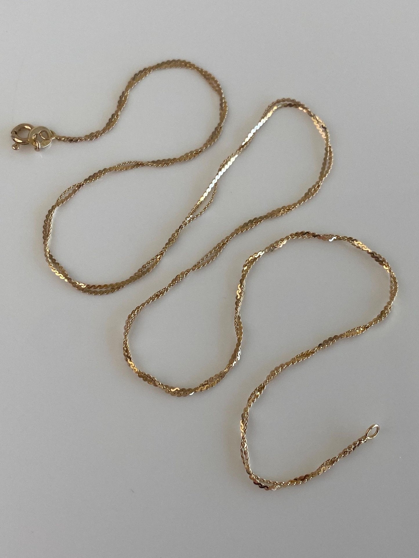 Vintage Solid 14k Yellow Gold Twisted Serpentine Chain Necklace - 15.5 inches