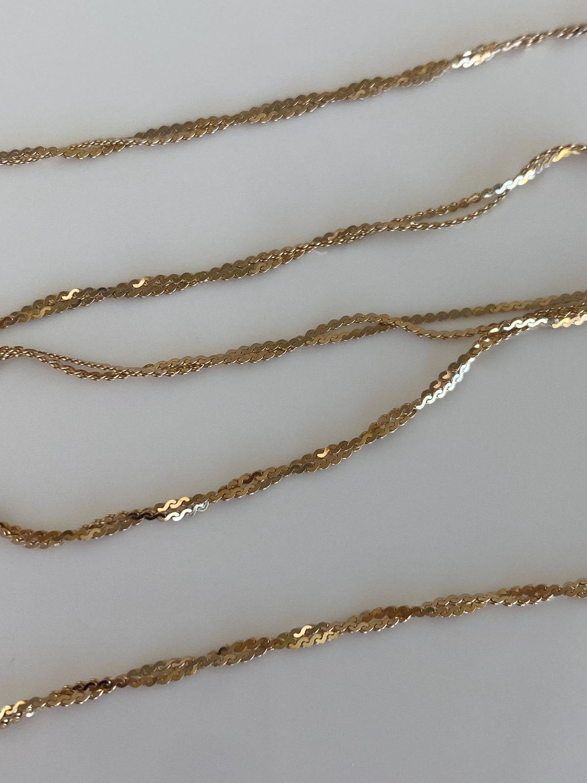 Vintage Solid 14k Yellow Gold Twisted Serpentine Chain Necklace - 15.5 inches
