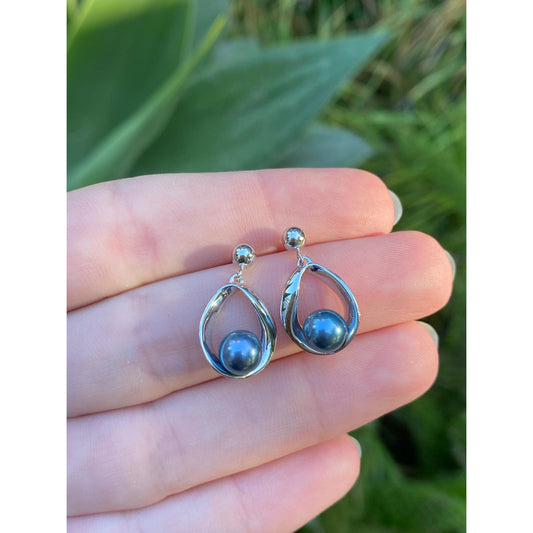 Vintage Solid 14k White Gold Peacock Pearl Dangle Earrings